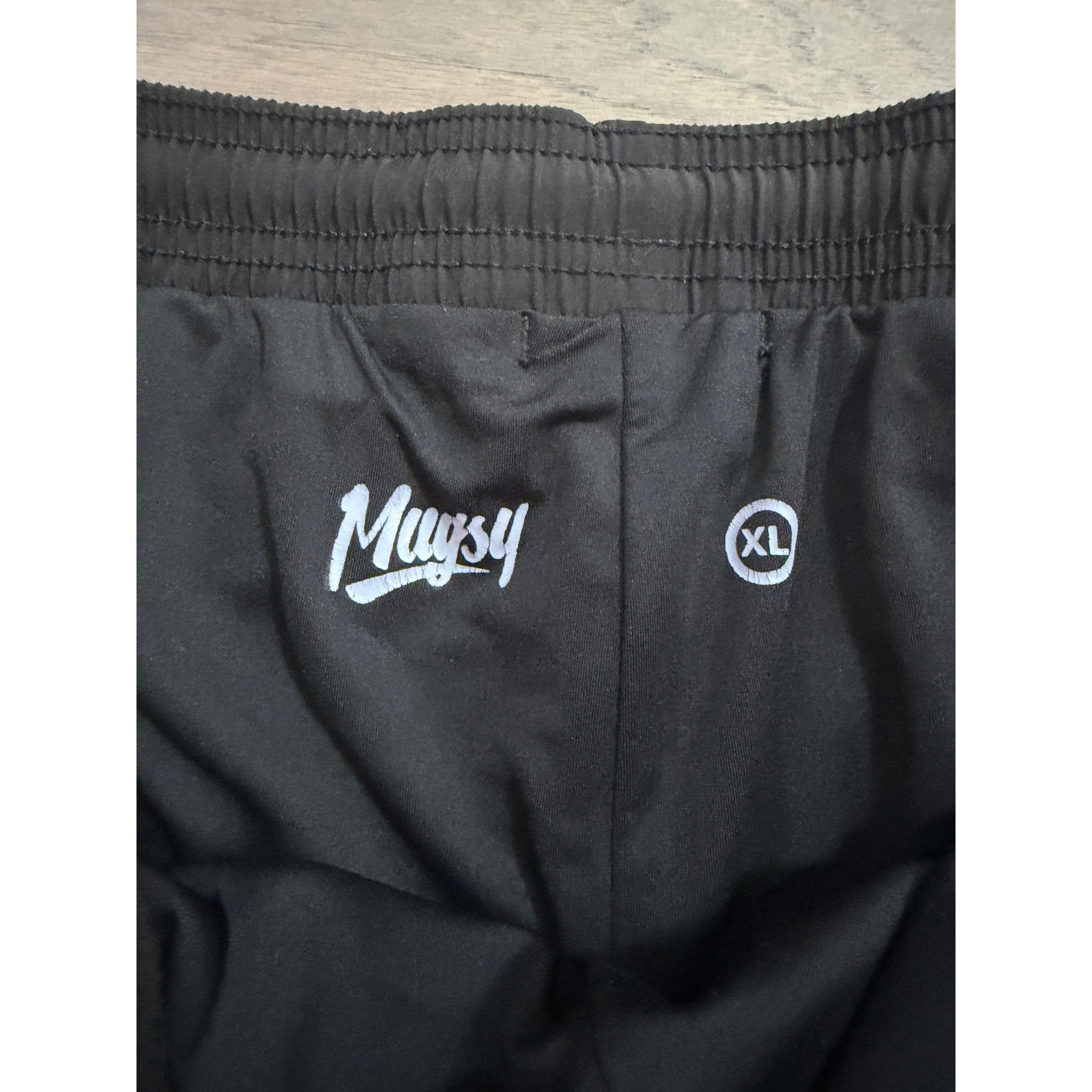 Mugsy Mens XL Black Performance Shorts Elastic Drawstring Liner Gym Swim