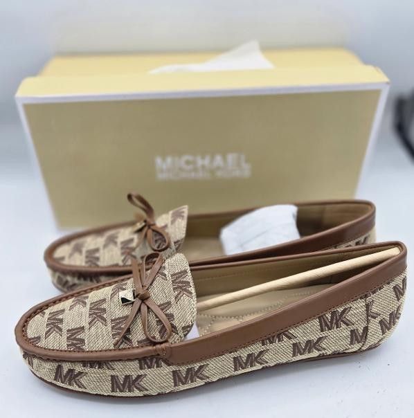 Michael Kors Size 9.5 Juliette Logo Jacquard Loafer Shoes MK Logo Beige/Ebony