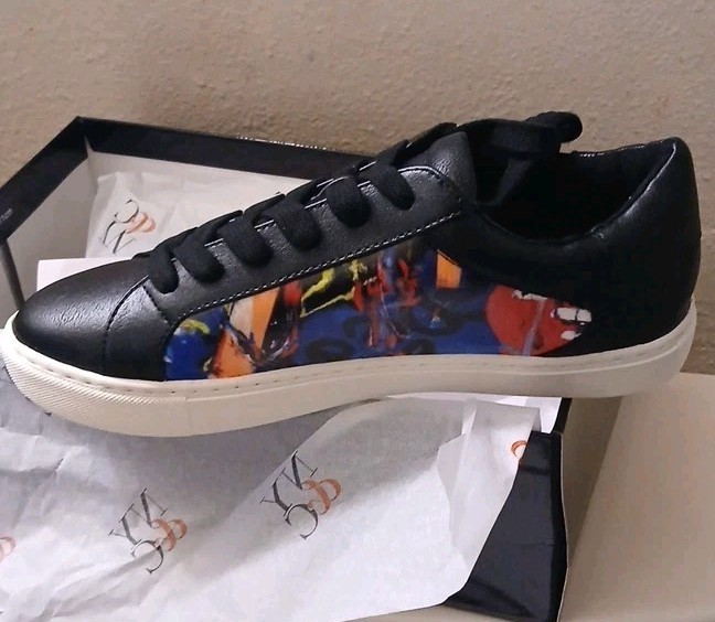 New York & Company ANA Black Multicolor Abstract Low Top Lace Up Casual Sneakers