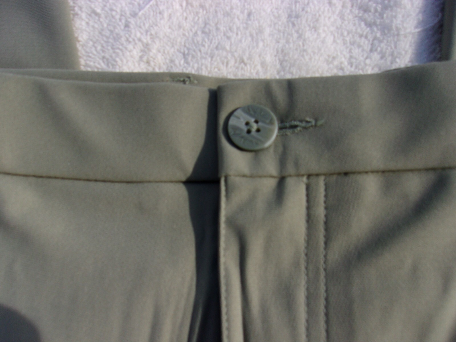 NWT Callaway poly. blend golf pants, men’s 38 x 30, green, or dark khaki, $96