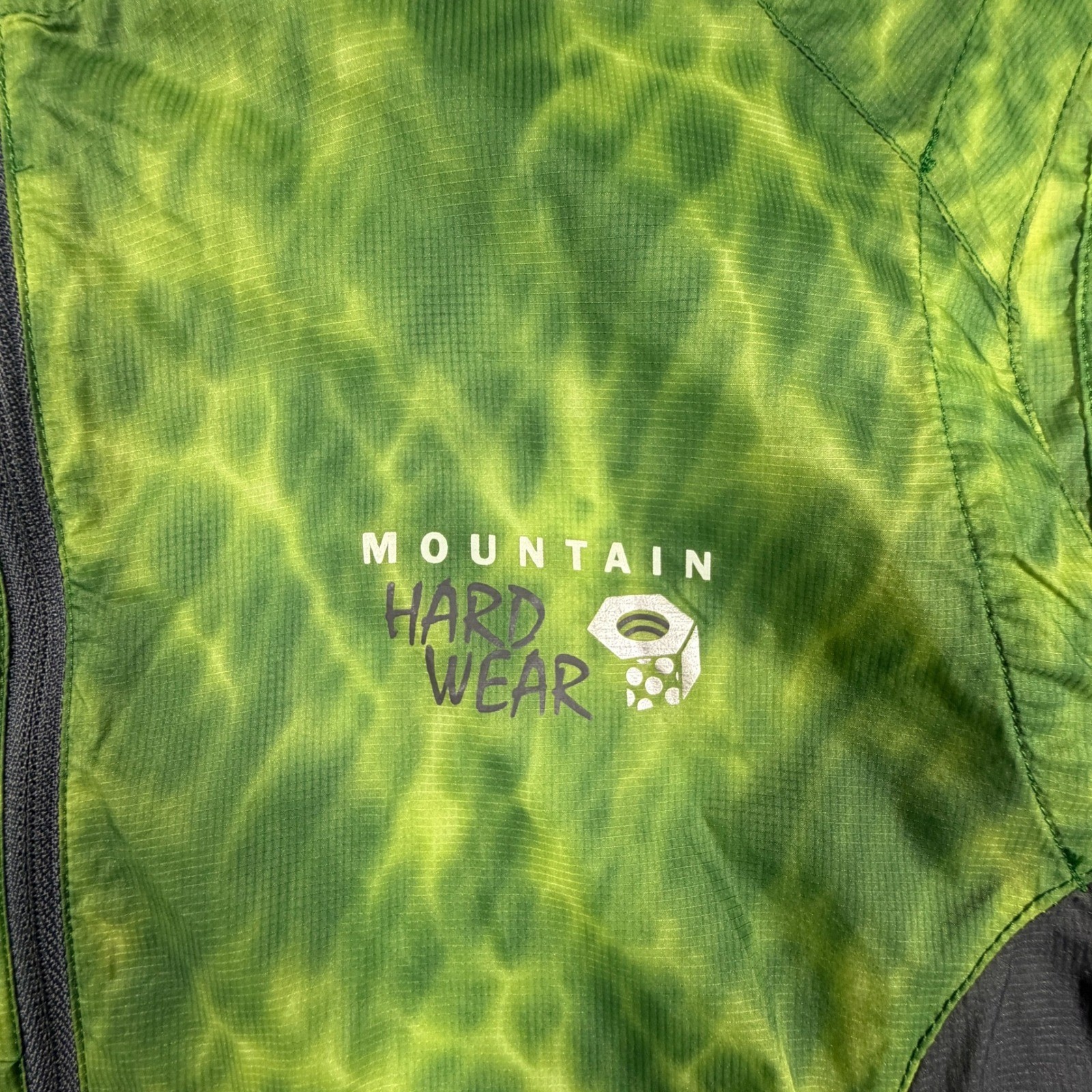 Mountain Hardwear Ghost Lite Hooded Vest Mens Medium Green Ripstop Windbreaker