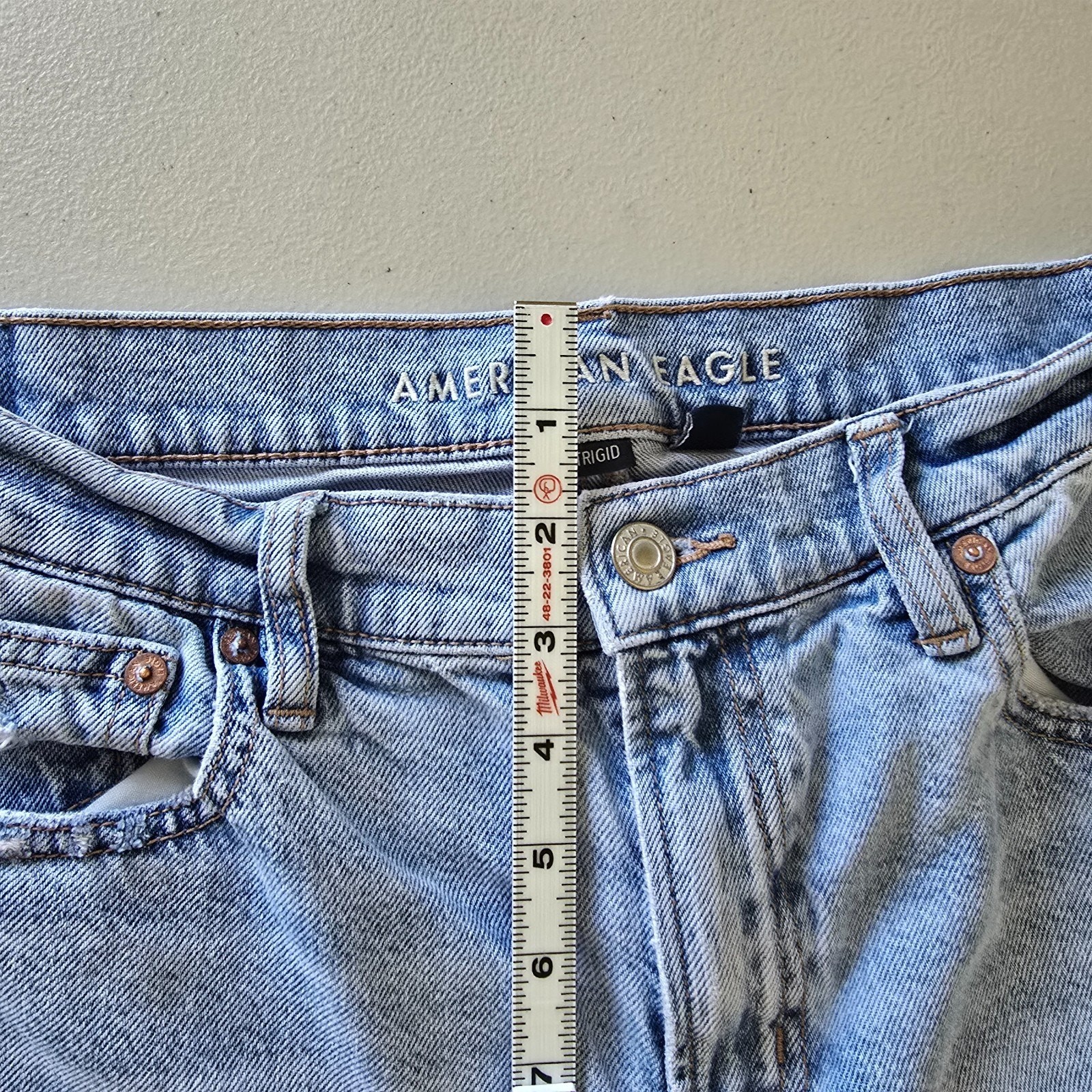 American Eagle Strigid Stove Pipe Jeans Women’s 8 Regular Light Wash Fray Hem