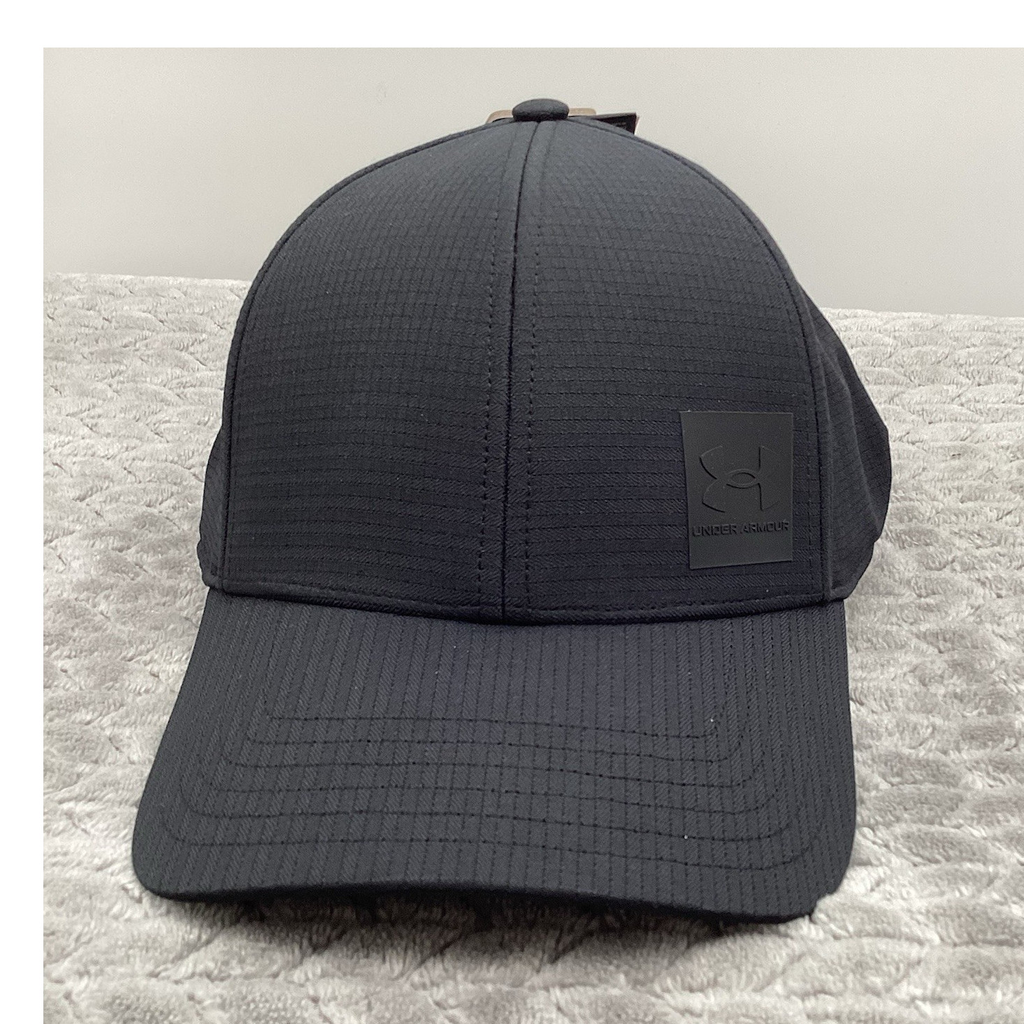 Under Armour Men’s Baseball Cap Hat, Black, Solid Pattern, Size M/L