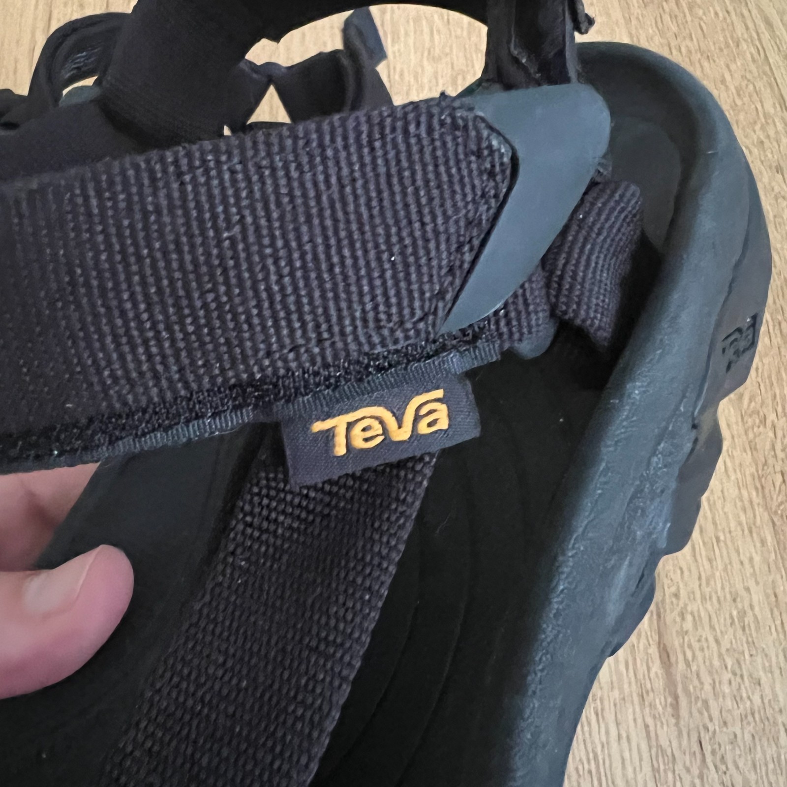 Teva Men’s Hurricane 4 Black Hiking Active Adjustable Strap Sandals Size 12