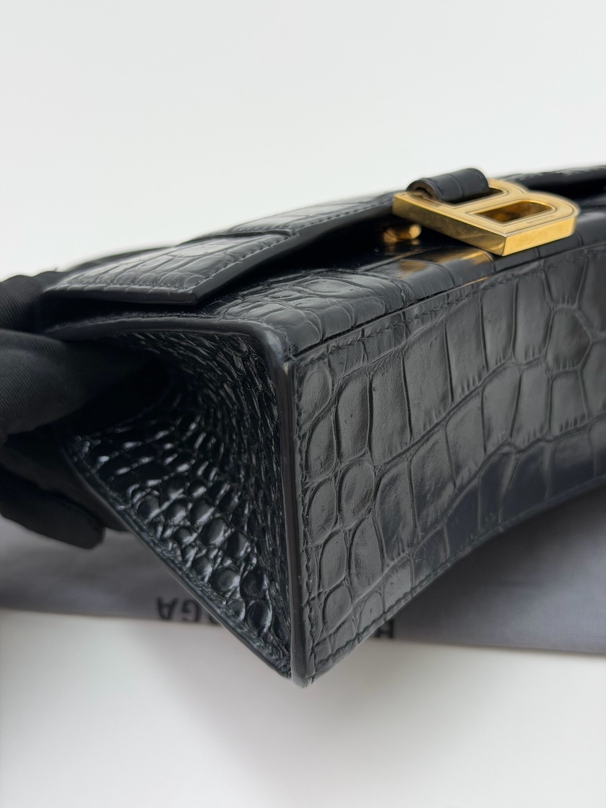 Balenciaga Pre-Owned Authentic Luxury Handbag 18.8*11.8*7.5 