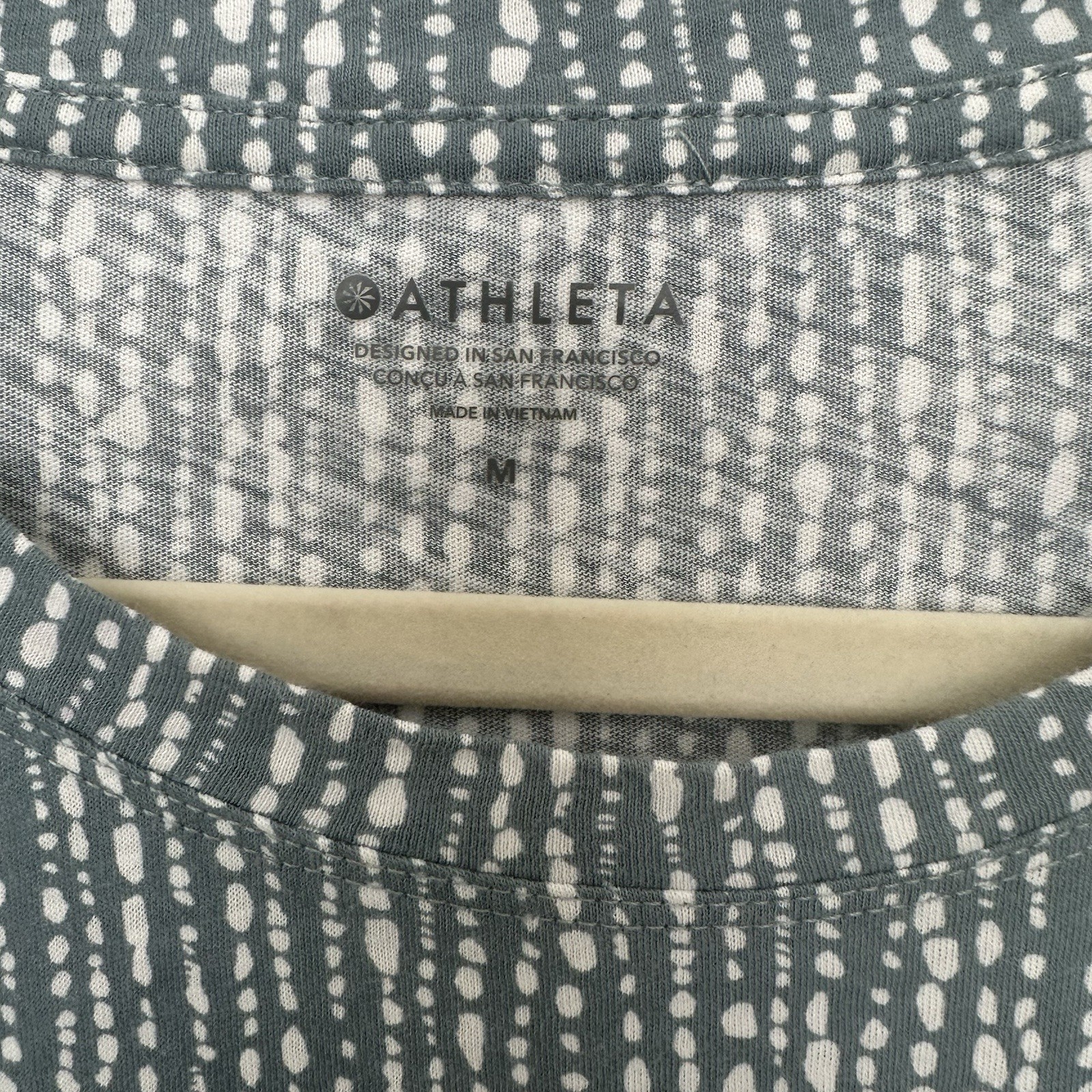 Athleta Womens M Dotted Breathable Cotton Crew Neck Short Sleeve Tee Yoga Gym