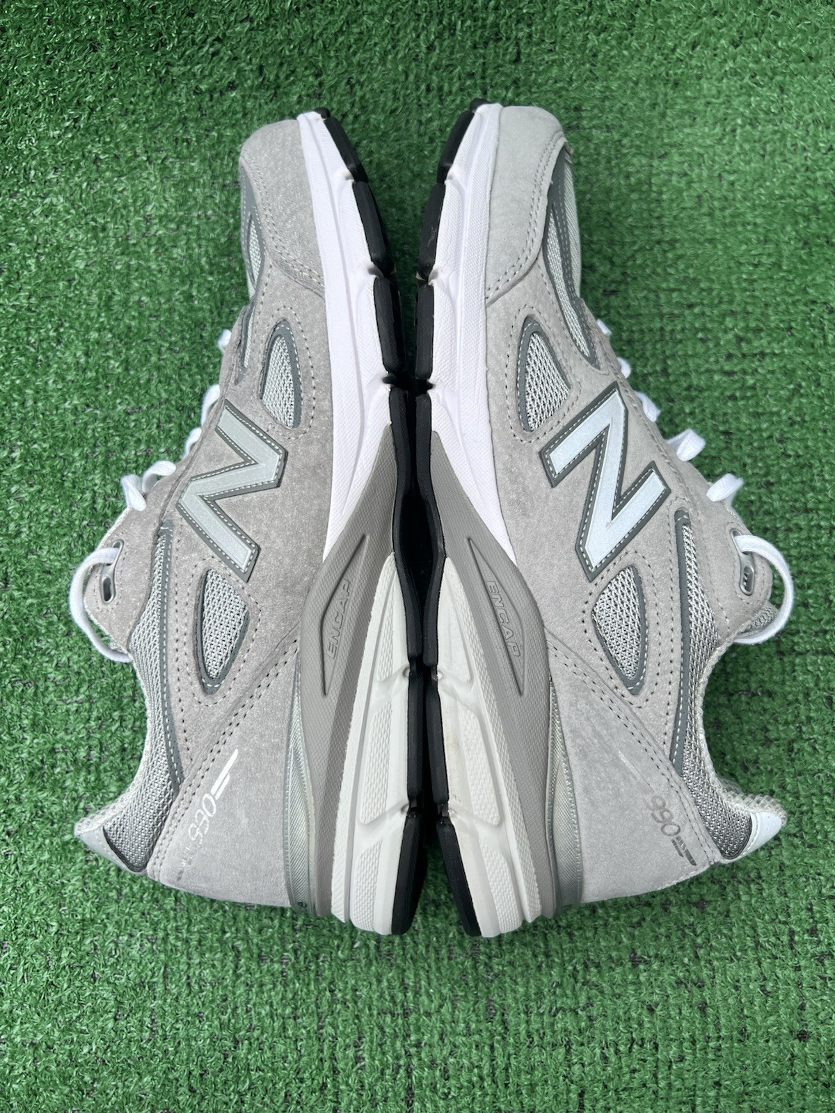 New balance 990 V4 U990GR4 Men’s running sneaker Shoes US Size 11D Used No Box