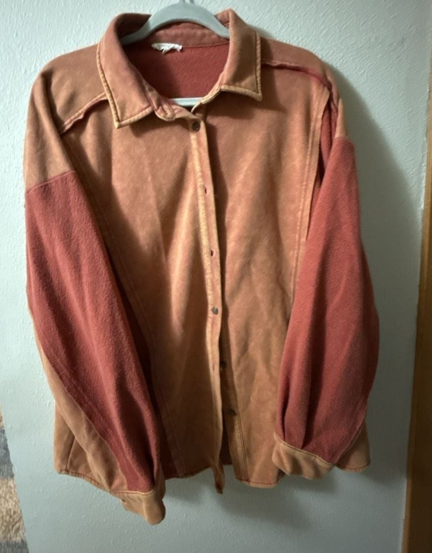 Easel Mixed Fabric Colorblock Shacket in Rust and Clay