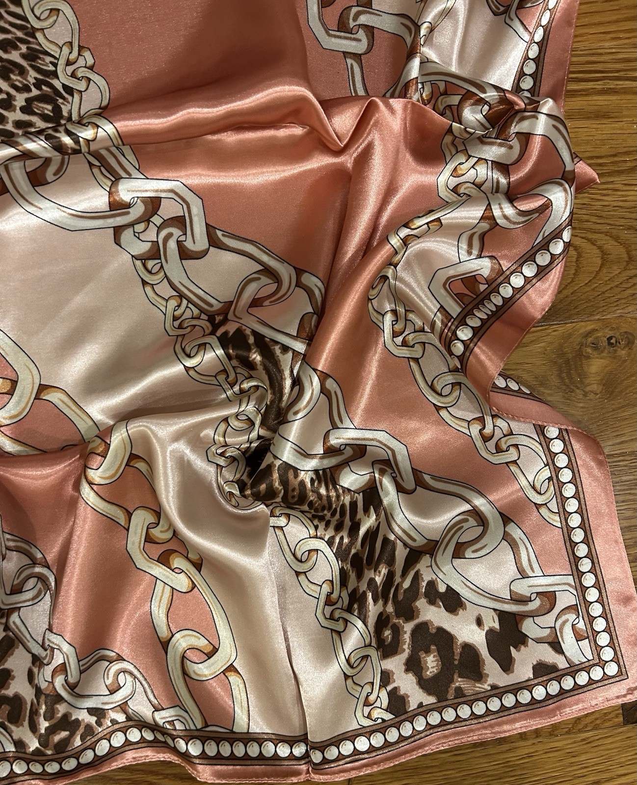 CLASSIC Leopard&chain Print pink SQUAR SILKY SCARF hand rolled edges 35/35