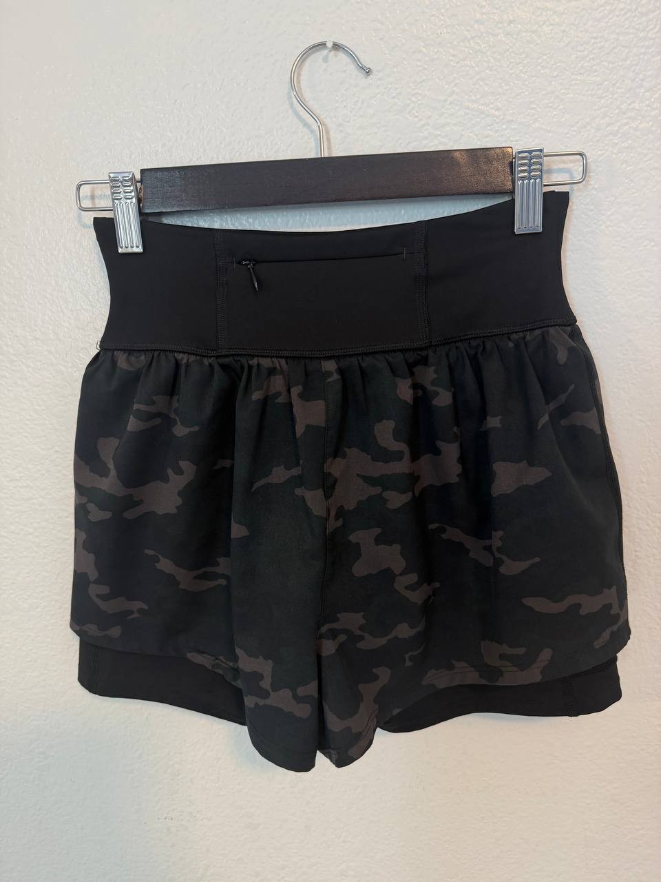 SPANX by Sara Blakely XS/TP Camo 2-in-1 Athletic Running Shorts