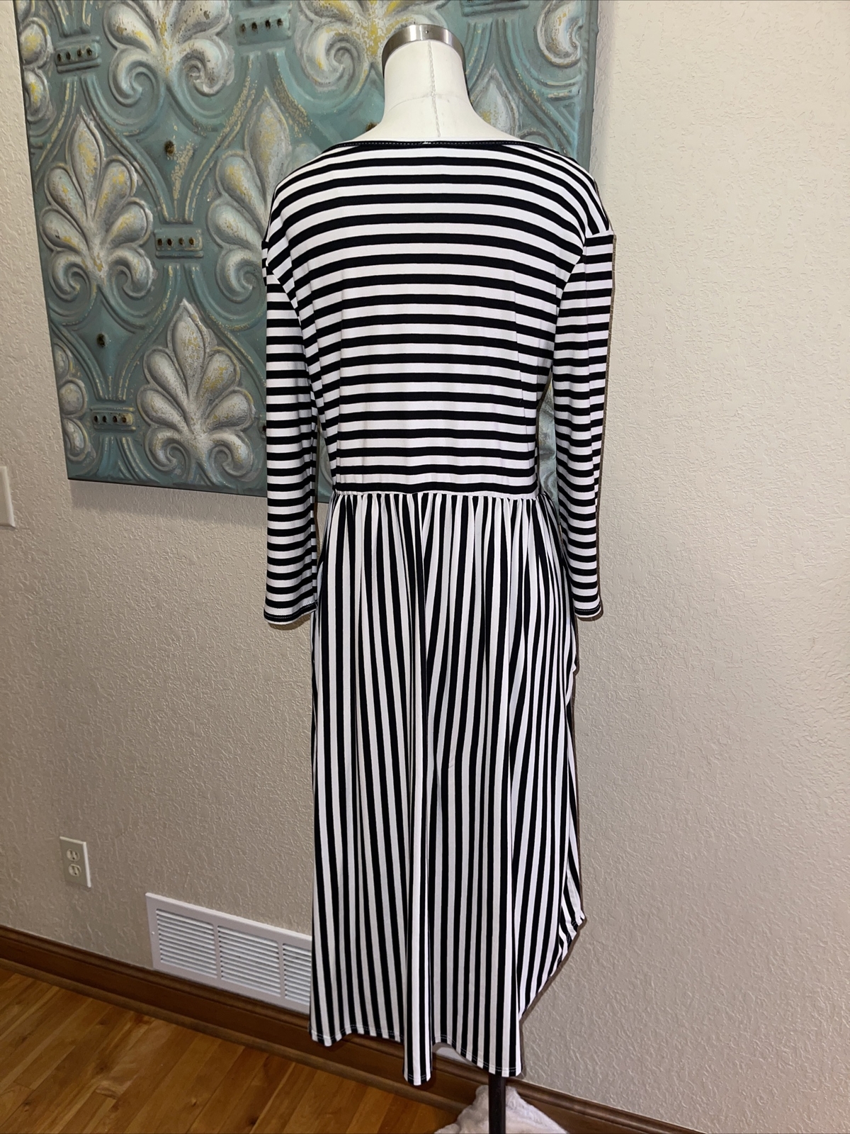 Lime n Chili Women’s Striped Dress 3/4 Sleeve Size Medium
