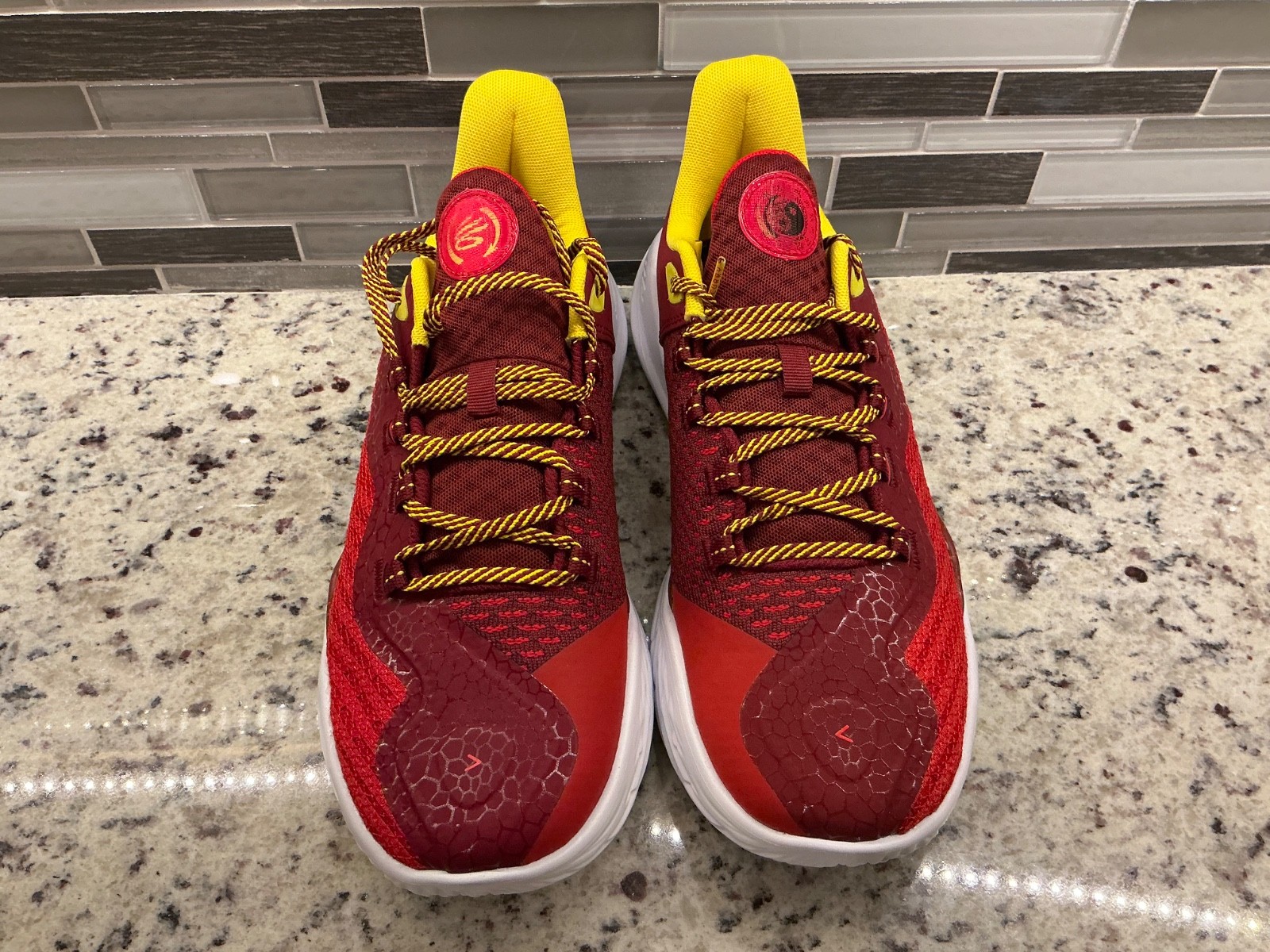 BRUCE LEE X CURRY FLOW 11 ‘FIRE’ Size Men’s 10.5