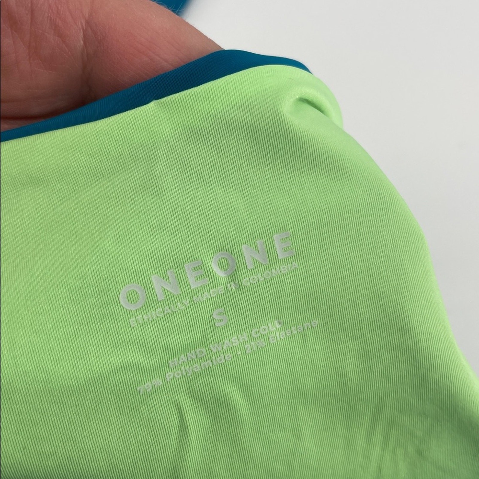 Oneone Swimwear Long Sleeve Top Set in Colorblock S D1