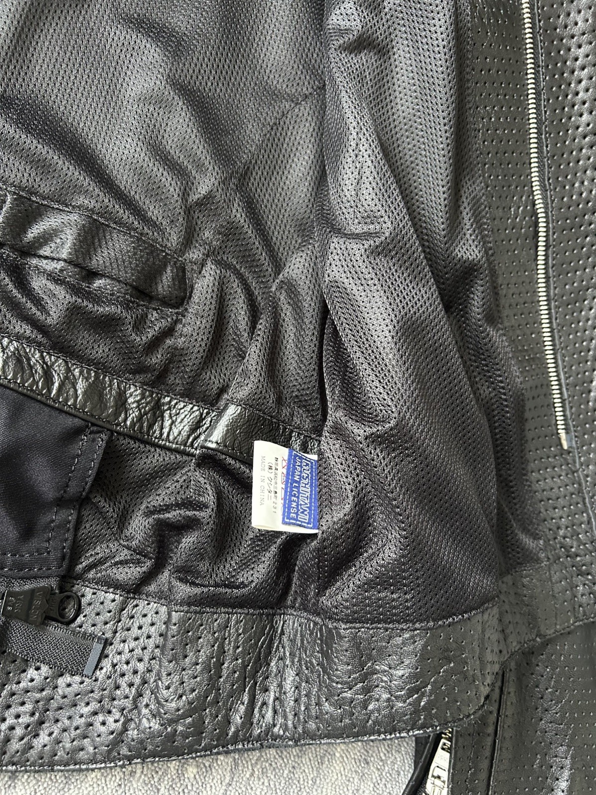 Kushitani Hamamatsu Perforated Leather Jacket – Men’s small – NWT