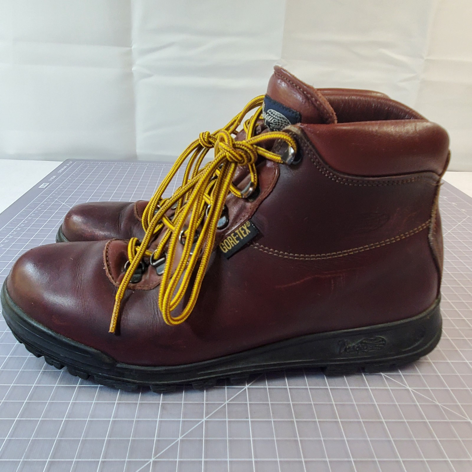Vasque Sundowner GTX Italy Hiking Backpacking Leather Boots Men’s 9 M Nice!