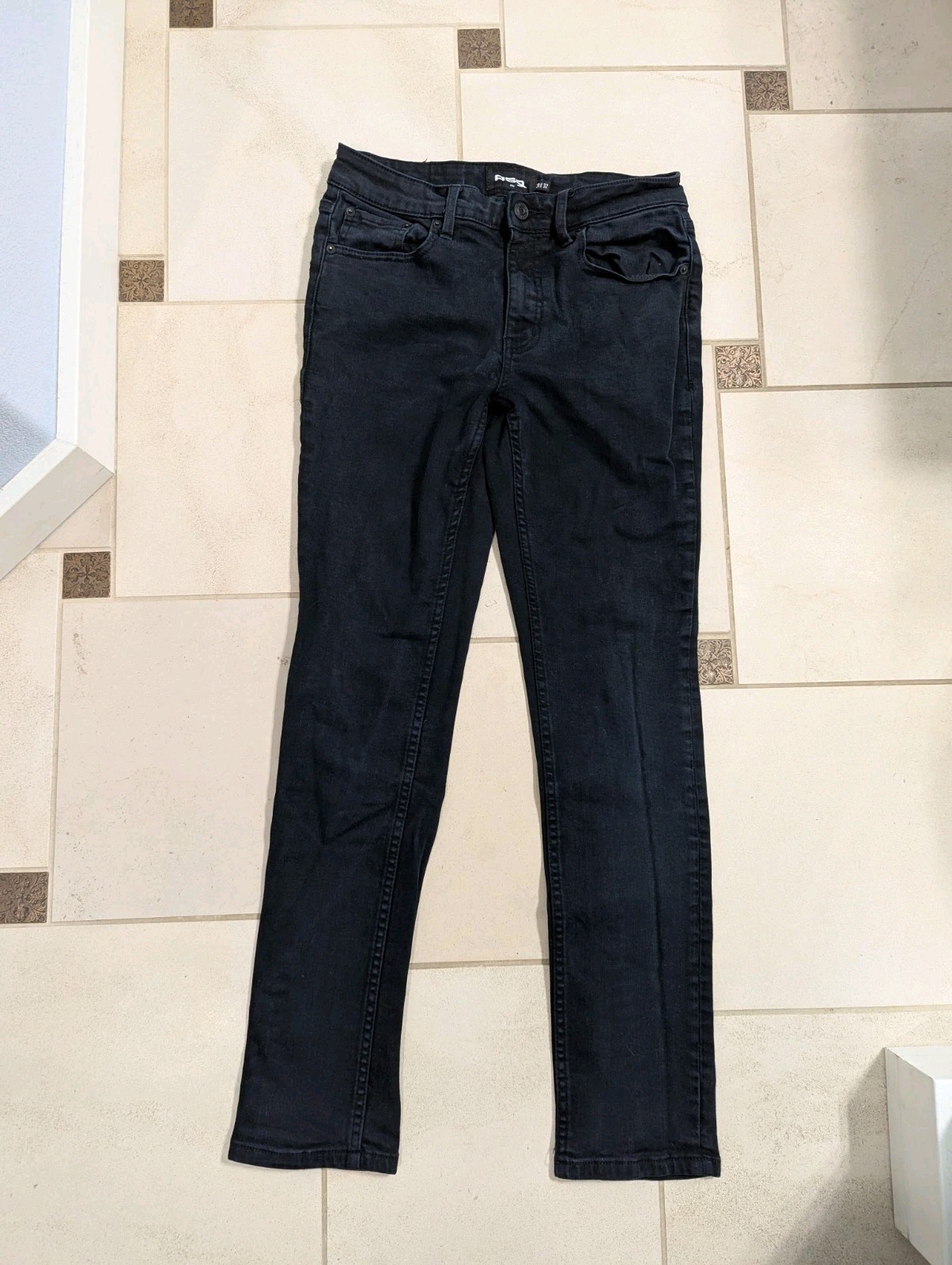 RSQ Men’s Size 28×32 Slim Fit Jeans, Black
