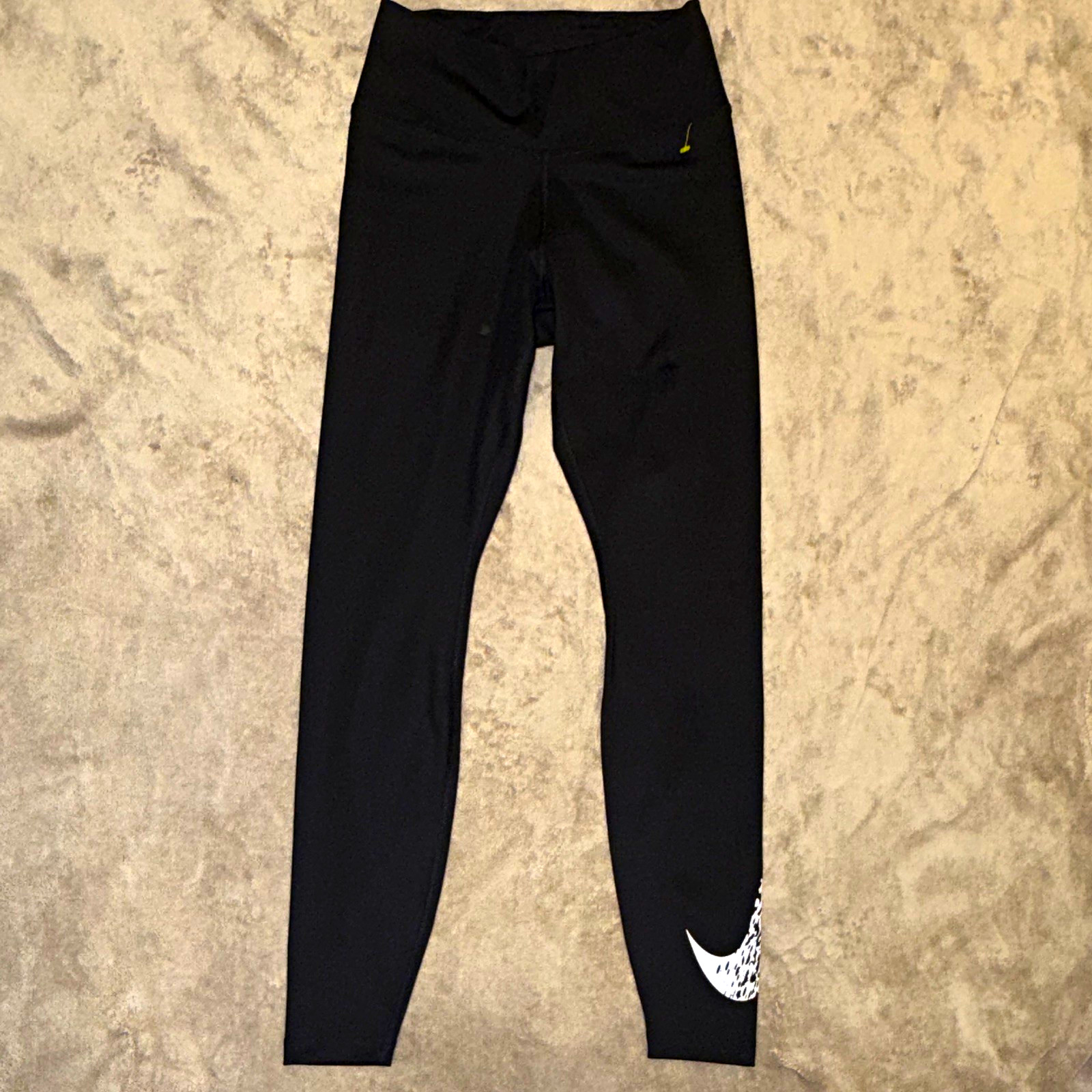 Nike Dri-FIT Women’s Black Leggings 24” inseam XS