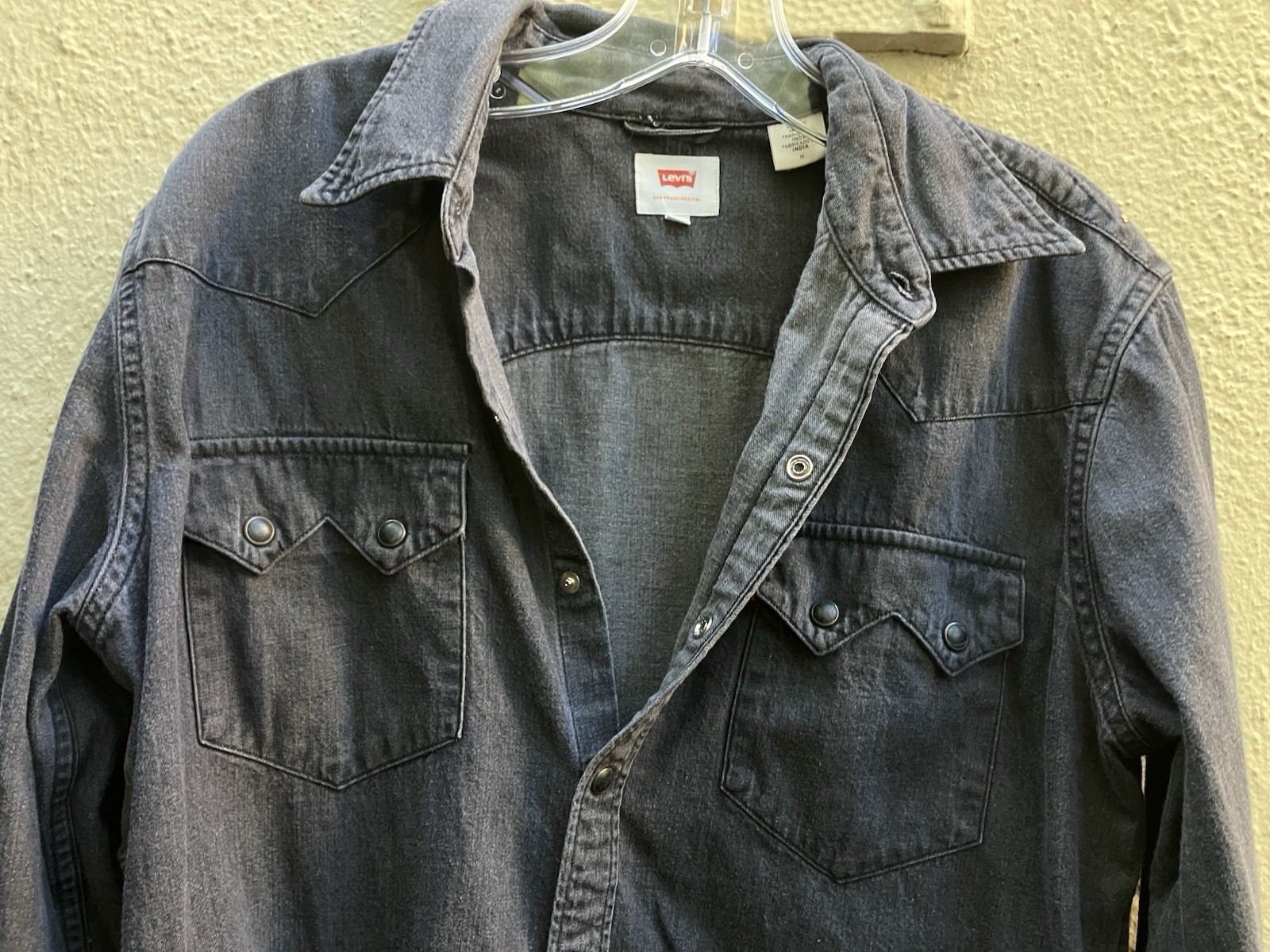 Levis Men Western style Snap Front Denim Shirt Blackish Gray MEDIUM