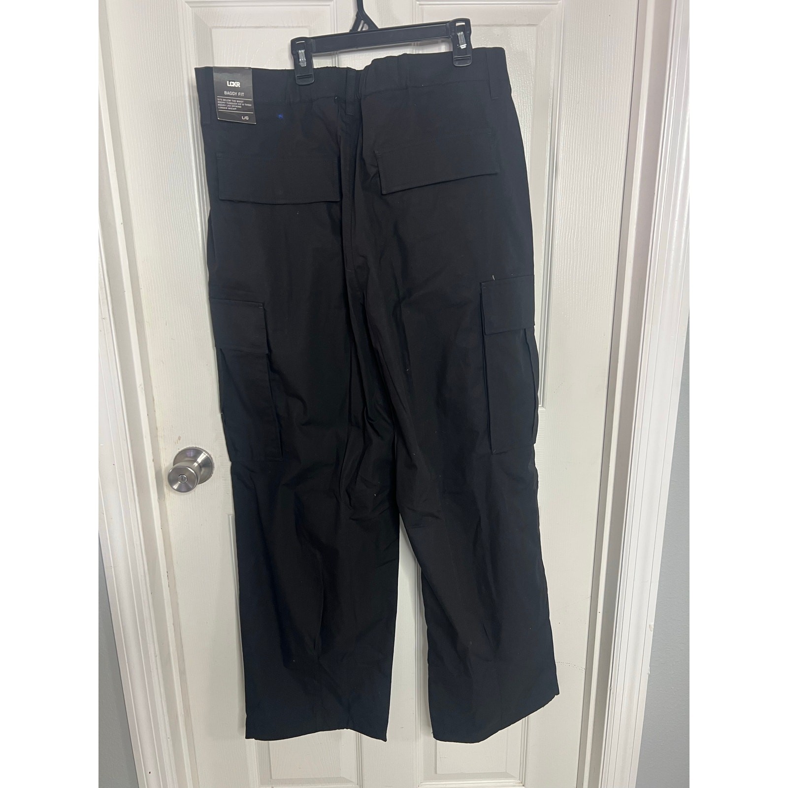 Foot Locker Baggy wide leg fit size Large Black New with tags Men