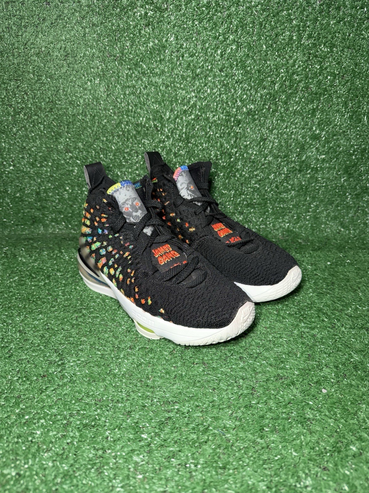 Nike LeBron 17 GS James Gang Multicolor Basketball Shoes Youth Size 4Y BQ5594-00