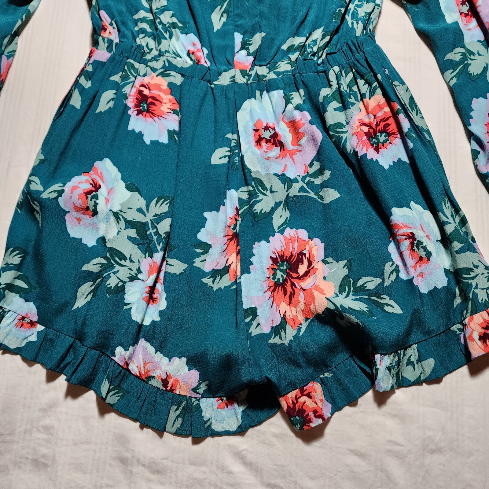 Minkpink Romper Womens Medium Green Pink Floral Short Long Sleeve Ruffles V Neck