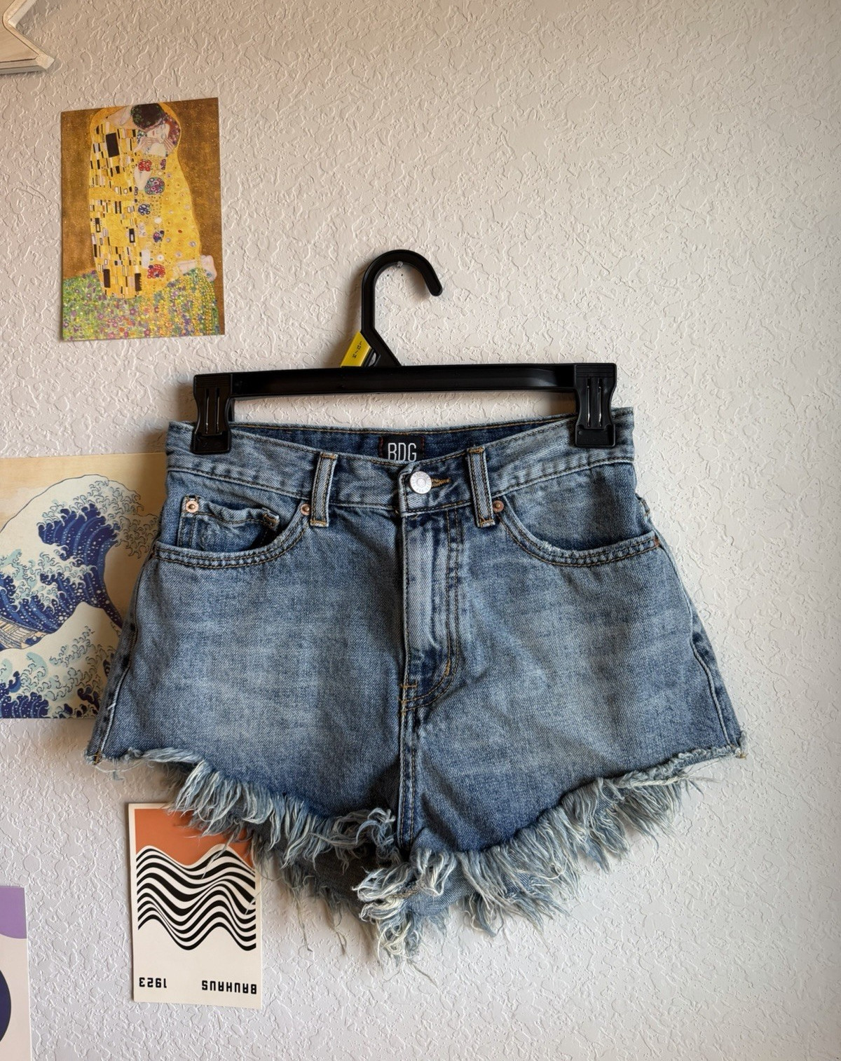 BDG High-Rise Cheeky Women’s Cut Off Shorts Size 26 Blue Medium Wash Denim