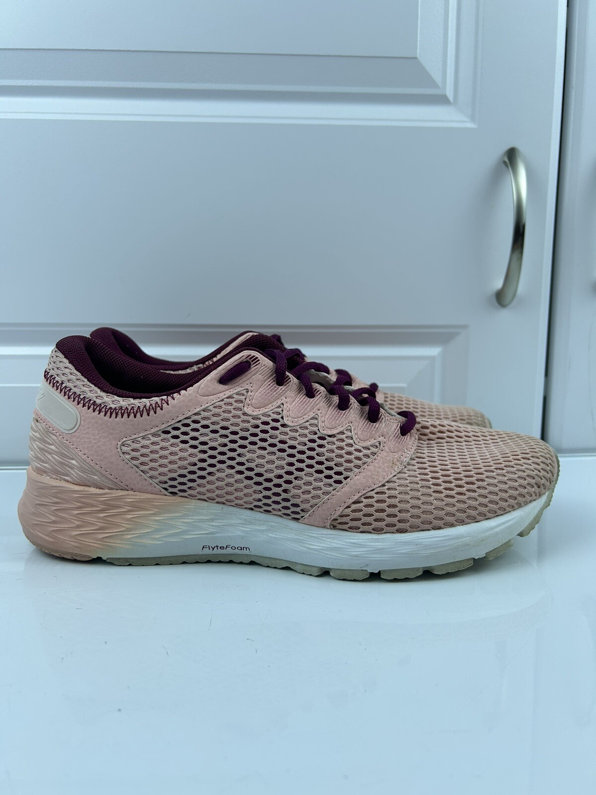 ASICS Running Athlete Shoes Road Hawk FF 2 flytefoam SIZE 10 Women’s pink