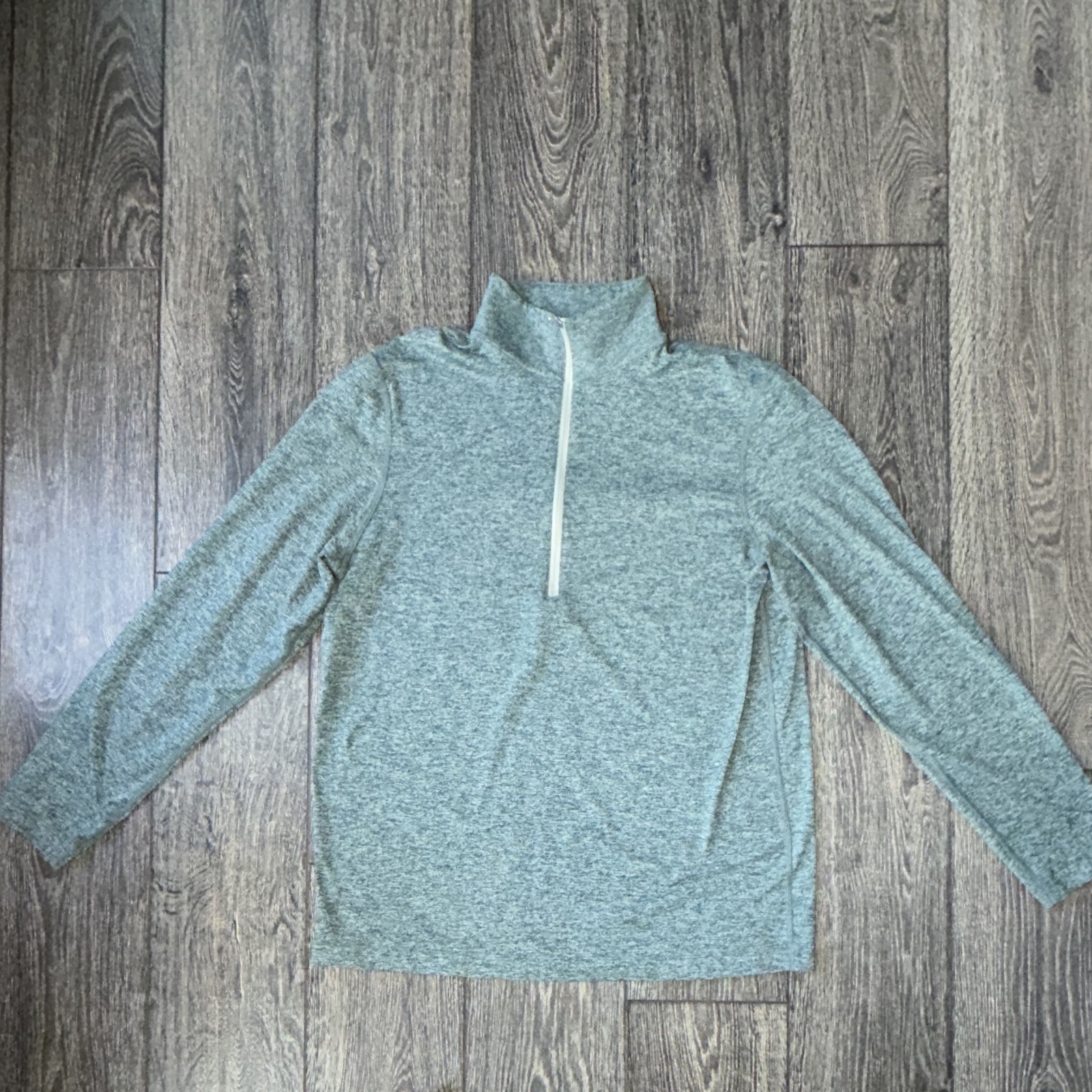 lululemon unisex Heathered green 1/2 Zip Mock Neck Pullover Stretch M
