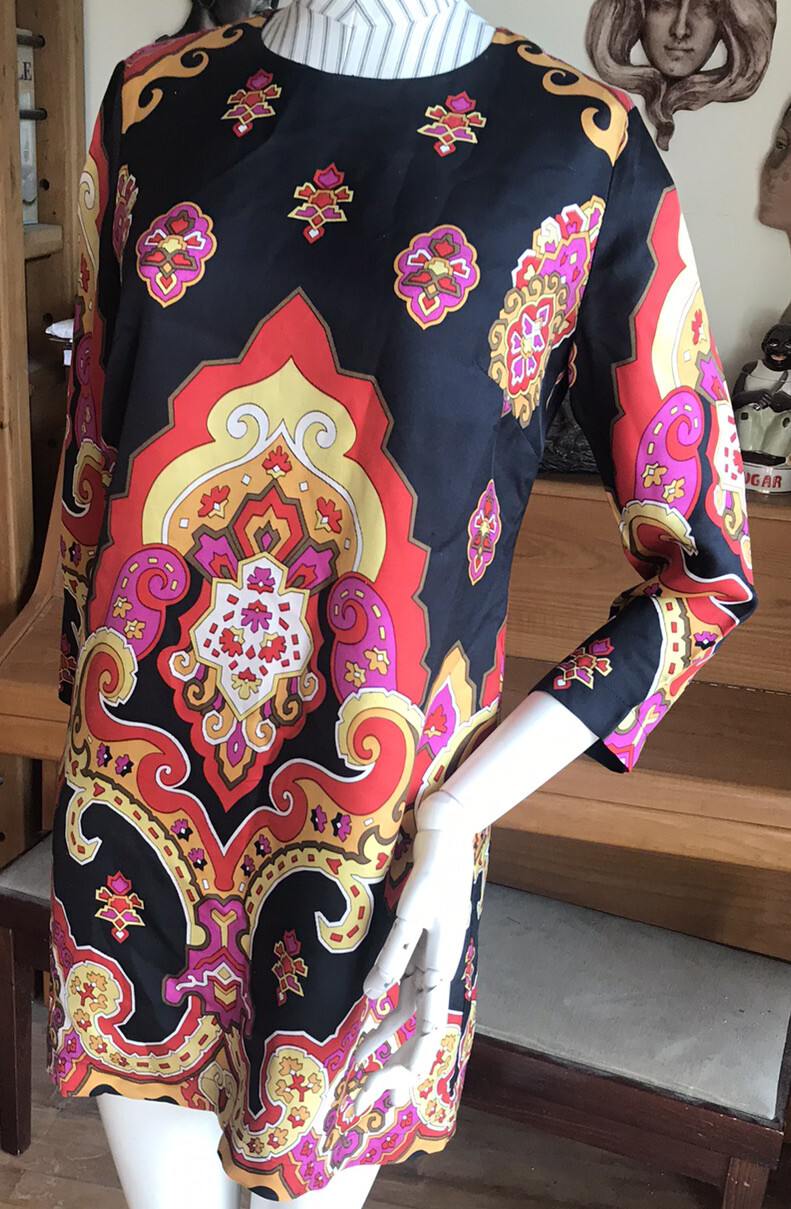 SIZE 6 SEE BY CHLOE 60S STYLE SHIFT MULTI PSYCHEDELIC PRINT ON BLACK MINI DRESS