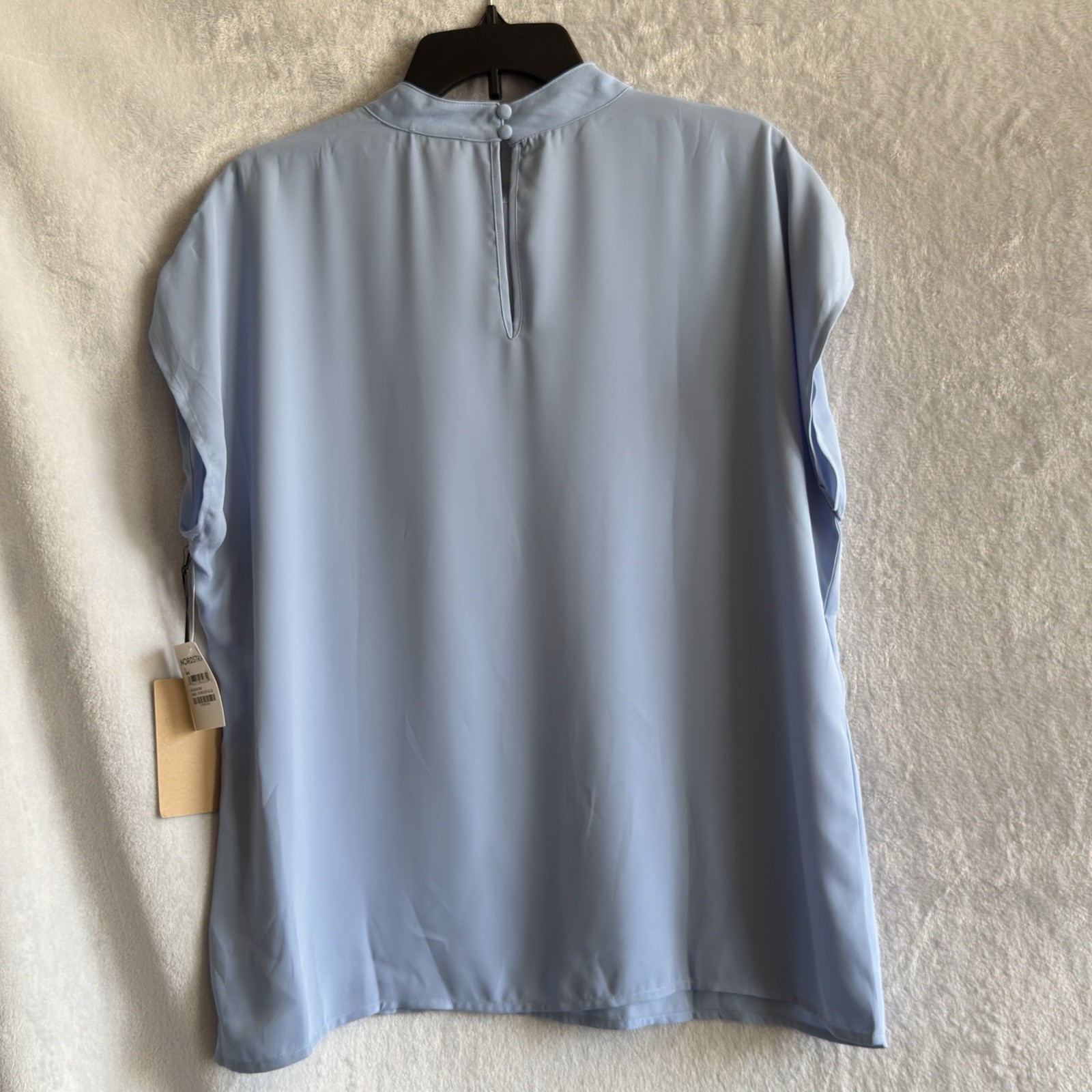 Halogen Women’s Light Blue Mock Neck Blouse Cap Sleeve Keyhole Back Size L NWT