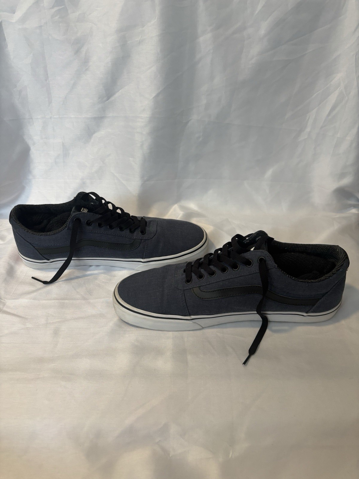 Vans Ward Men’s Size 12 Navy Blue Black White Low Top Skate Sneakers