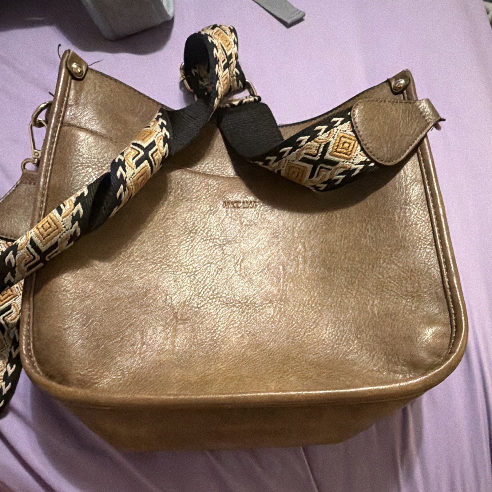 Wrangler brown Women’s Medium Crescent Crossbody/Shoulder Bag Detachable Strap,