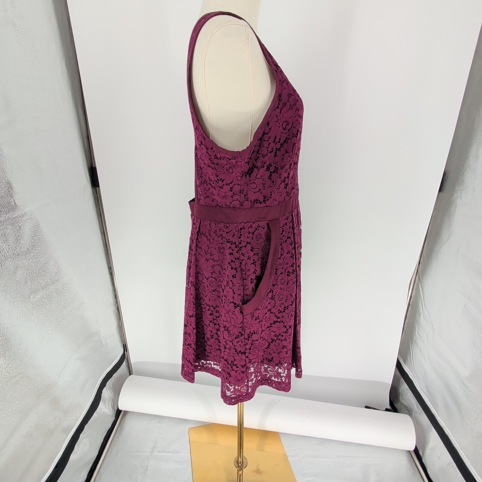 Free People M Burgundy Lace Mini Dress Plunge V Neck Open Back Boho