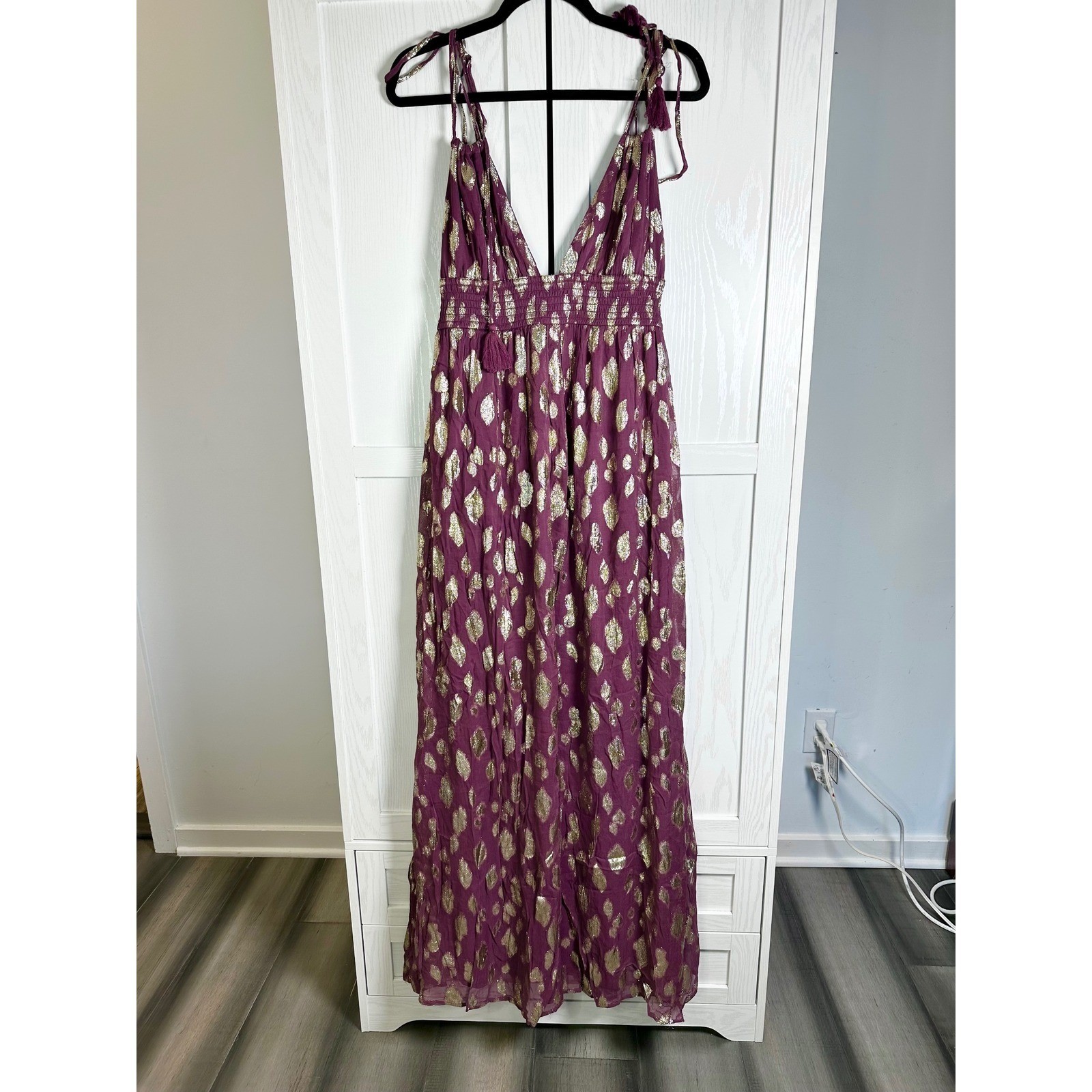 Altar’d State Vanessa Purple & Gold Metallic Leaf Maxi Dress V-Neck Tassel Tie L