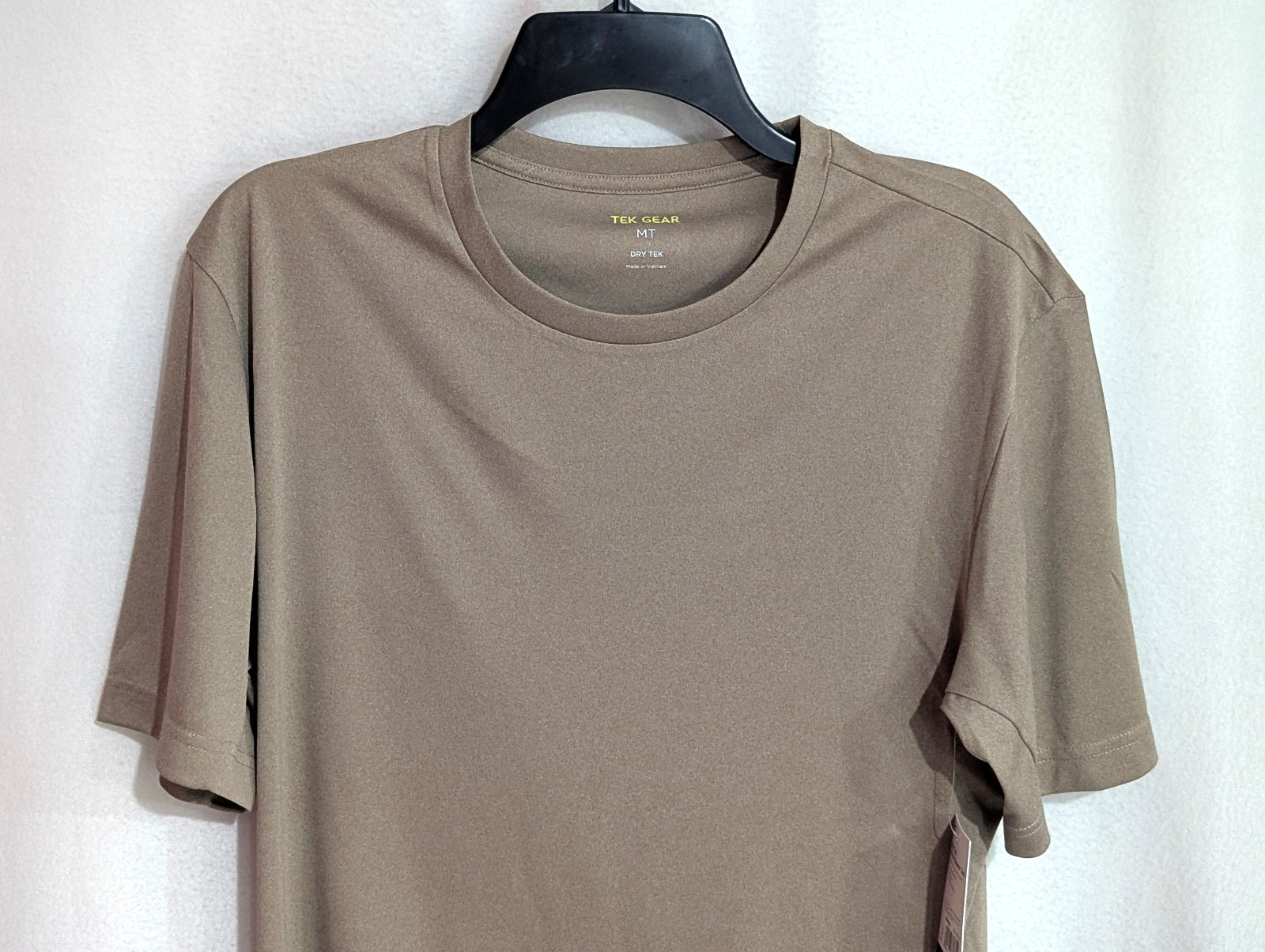 Tek Gear Men’s Desert Sand Dry Tek Tee (MT01A001XZ5) Sizes MT/XLT – NWT
