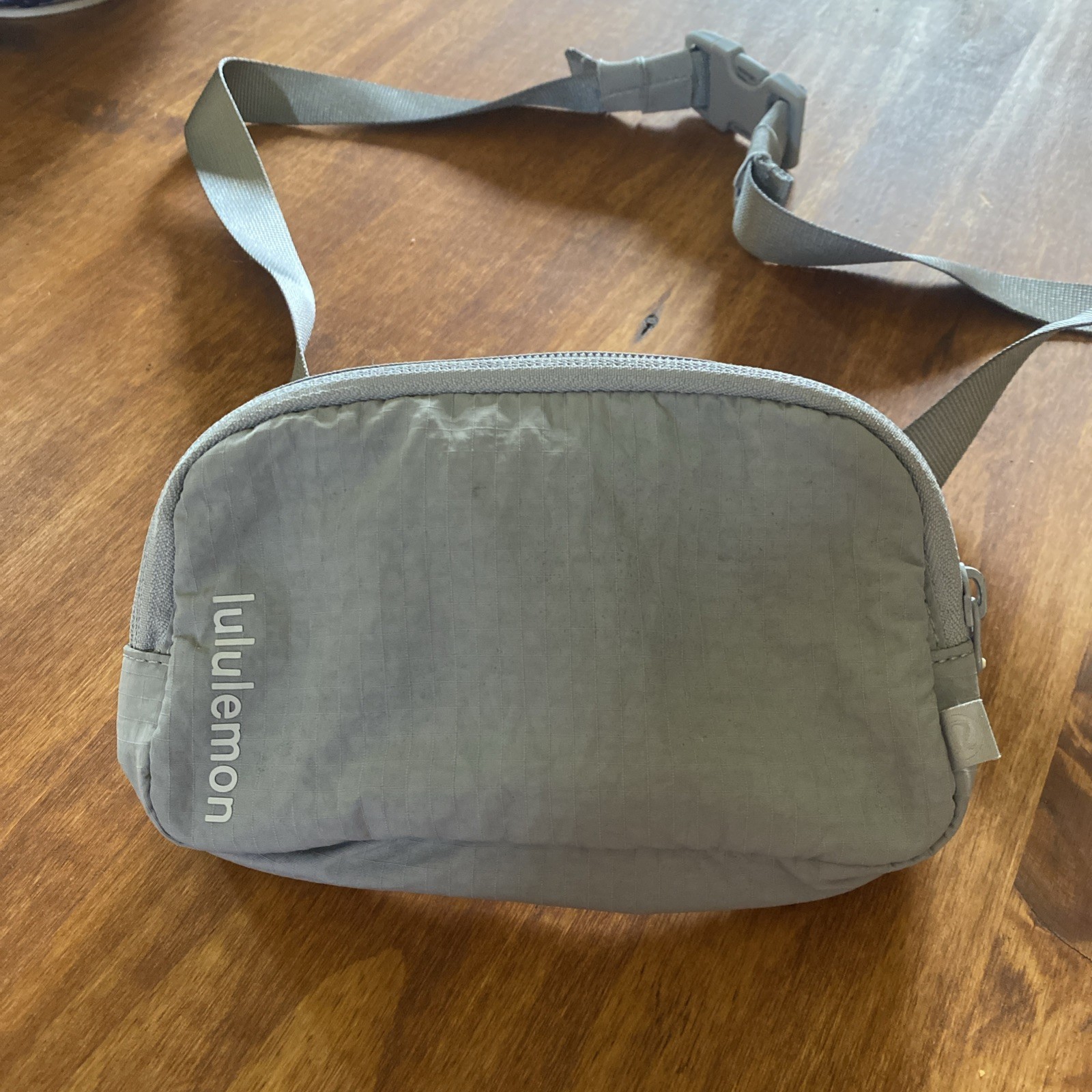 Lululemon Mini Belt Bag O/S Gray Crossbody Fanny Pack