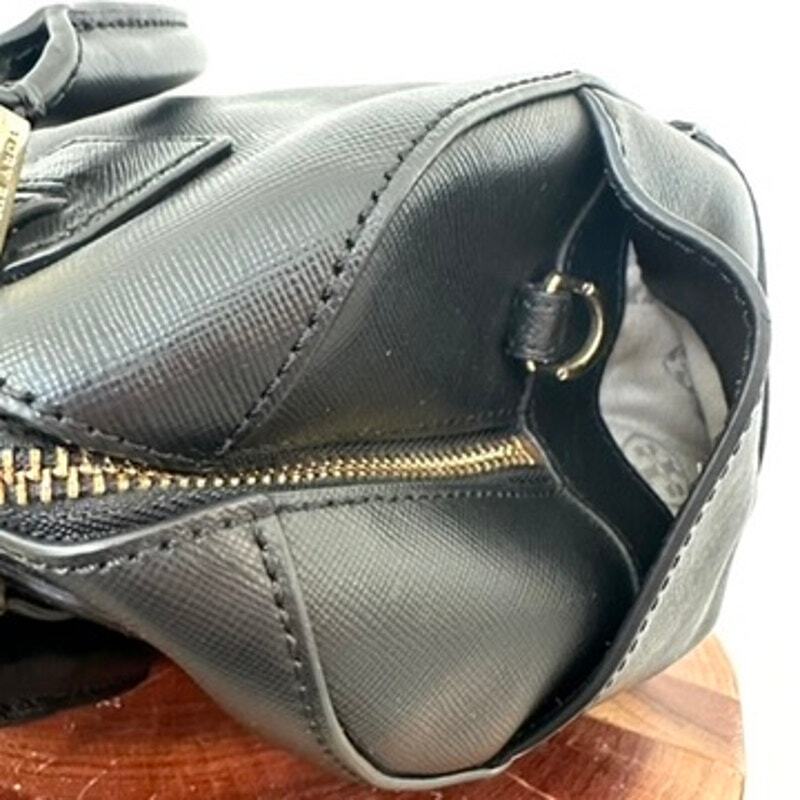 Tory Burch Robinson Black Leather Satchel Bag Gold Hardware Classic Tote