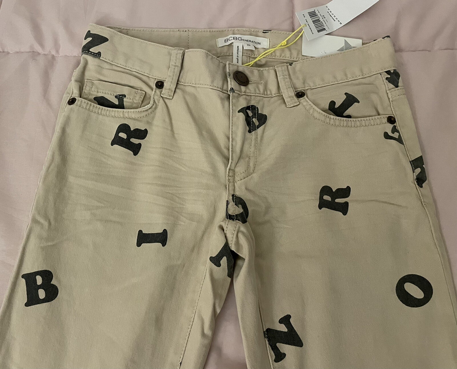 NWT BCBG letter print skinny jeans novelty ABC alphabet BCBGeneration Jasper 23”