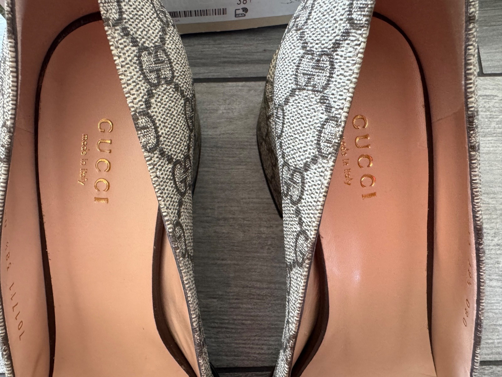 AUTHENTIC GUCCI SUPREME MALAGA KID BEIGE/EBONY PUMPS, DUST BAG, NIB $990, 38.5