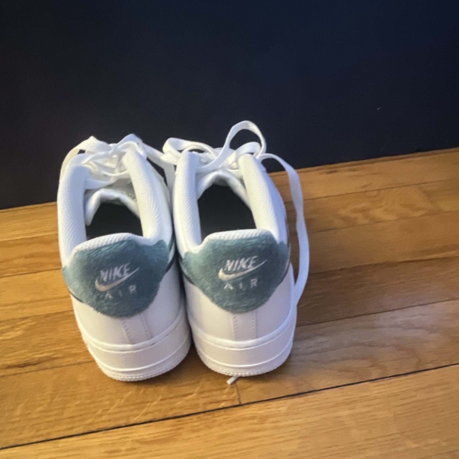 Nike Air Force 1 Low White Green Men’s Athletic Sneakers Lace-Up Perforated