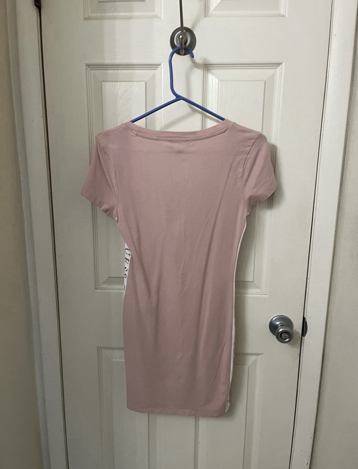 GUESS Pink/White Colorblock Logo Tape Bodycon T-Shirt Dress, XS, Scoop Neck