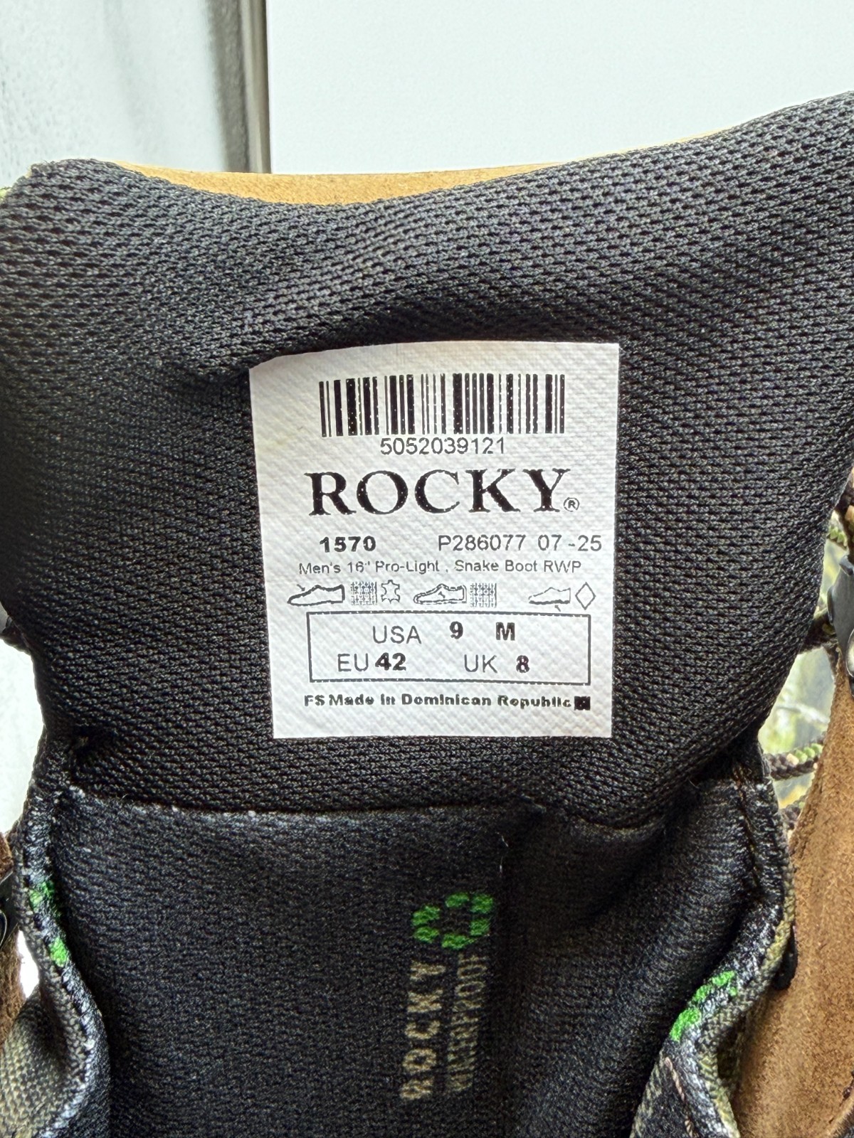 Rocky ProLight 16″ Hunting Boots Men’s Mossy Oak Camo Waterproof Snakeproof – 9