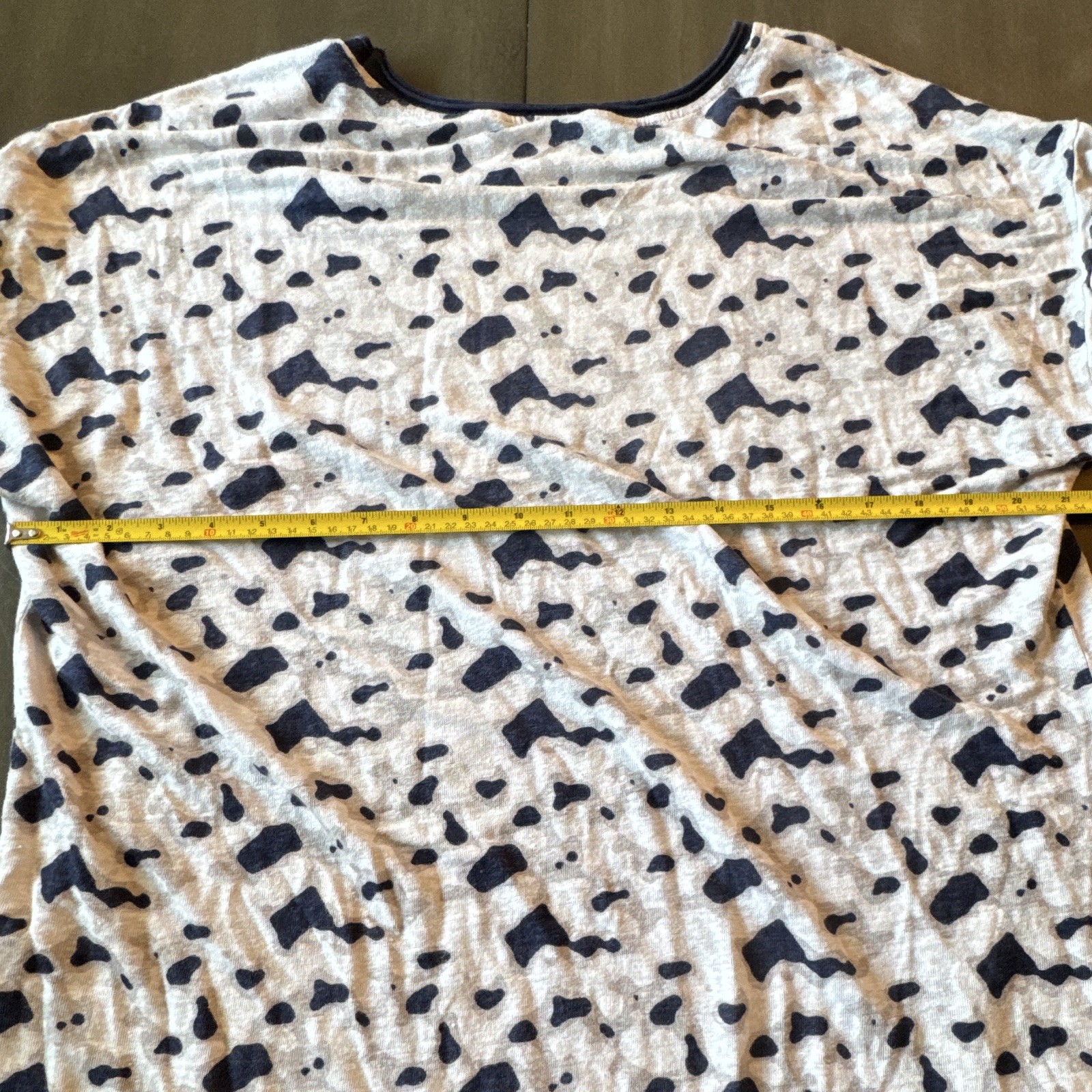 LYSSE New York Womens L Regular Beige Navy Abstract Knit Round Neck Top Short