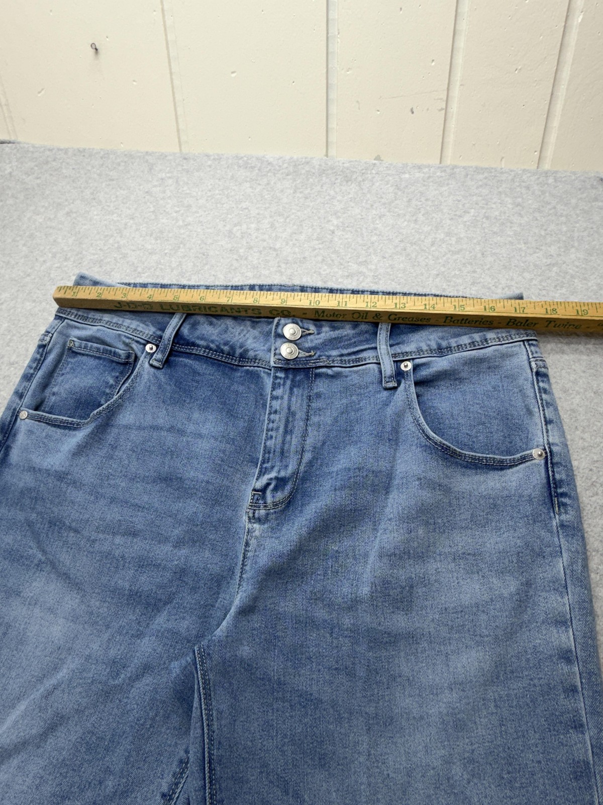 Hudson Jeans Womens 35×28.5 Blue Medium Wash Straight Stretch Denim Tag 12