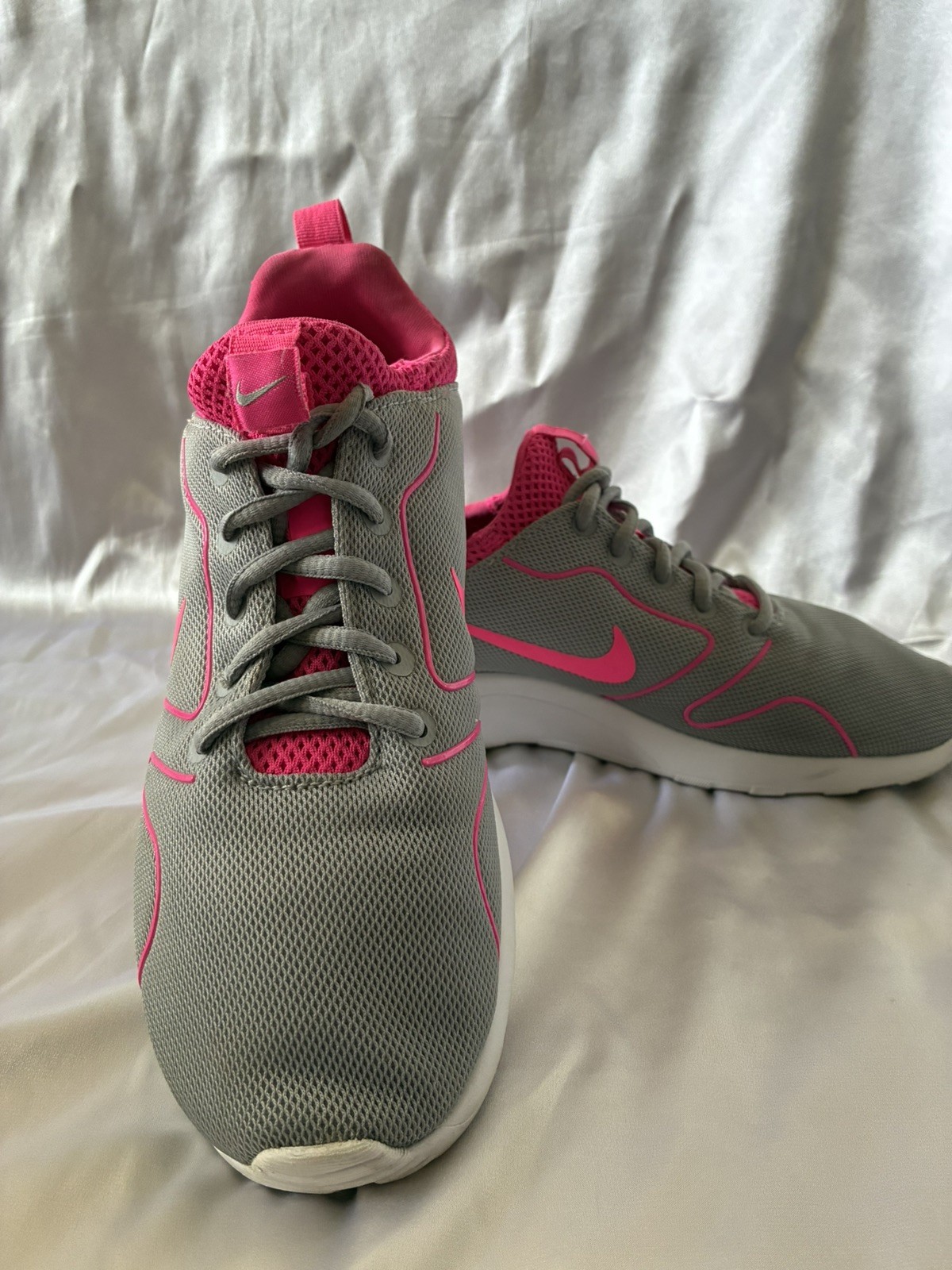 Nike Kaishi 2.0 Grey Pink White Sneakers Shoes 833666-051 Women’s 8.5