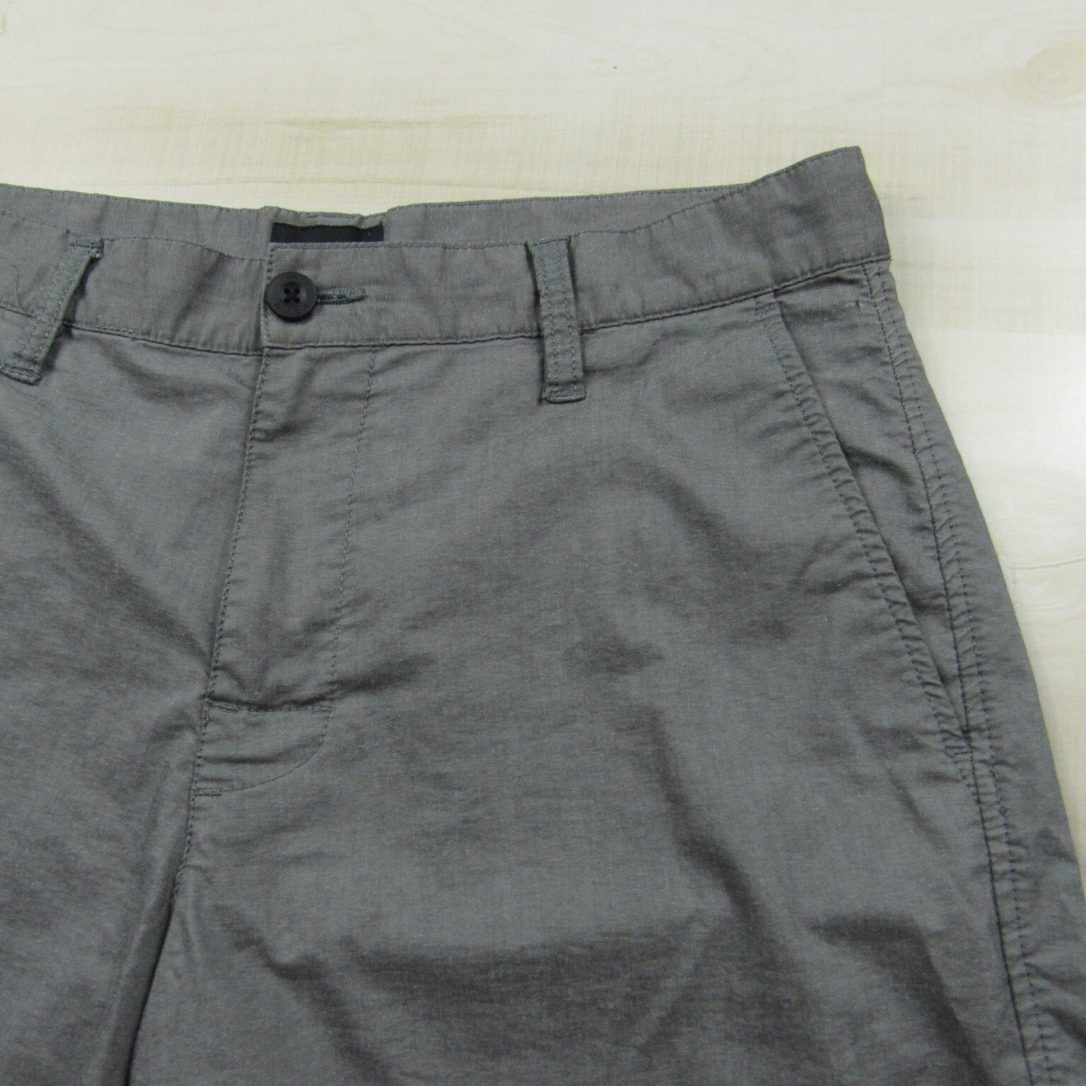RVCA Shorts Mens 30 Gray Chino Nylon Outdoor Tech (Measured 32×9)
