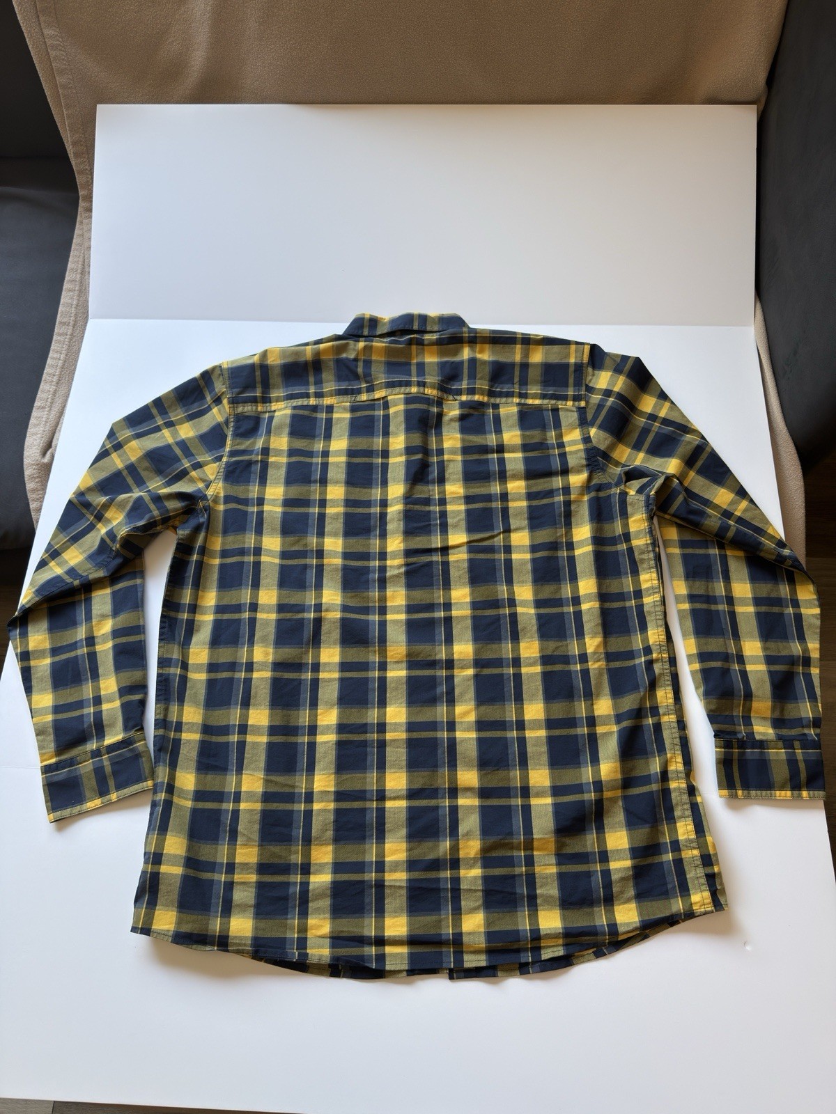 Wrangler Men’s Plaid Button Up Shirt Regular Fit Size XL Yellow Blue Long Sleeve
