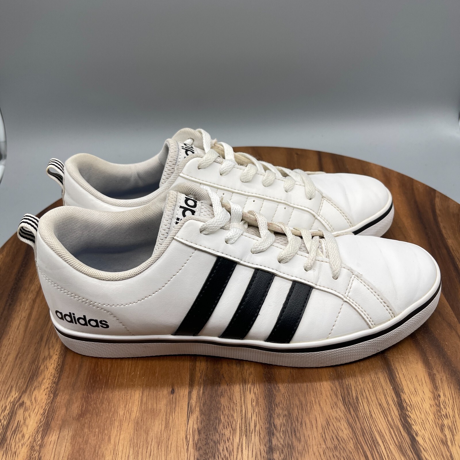 Adidas VS Pace Cloud Shoes Mens Size 8 White Leather Casual Comfort Sneakers