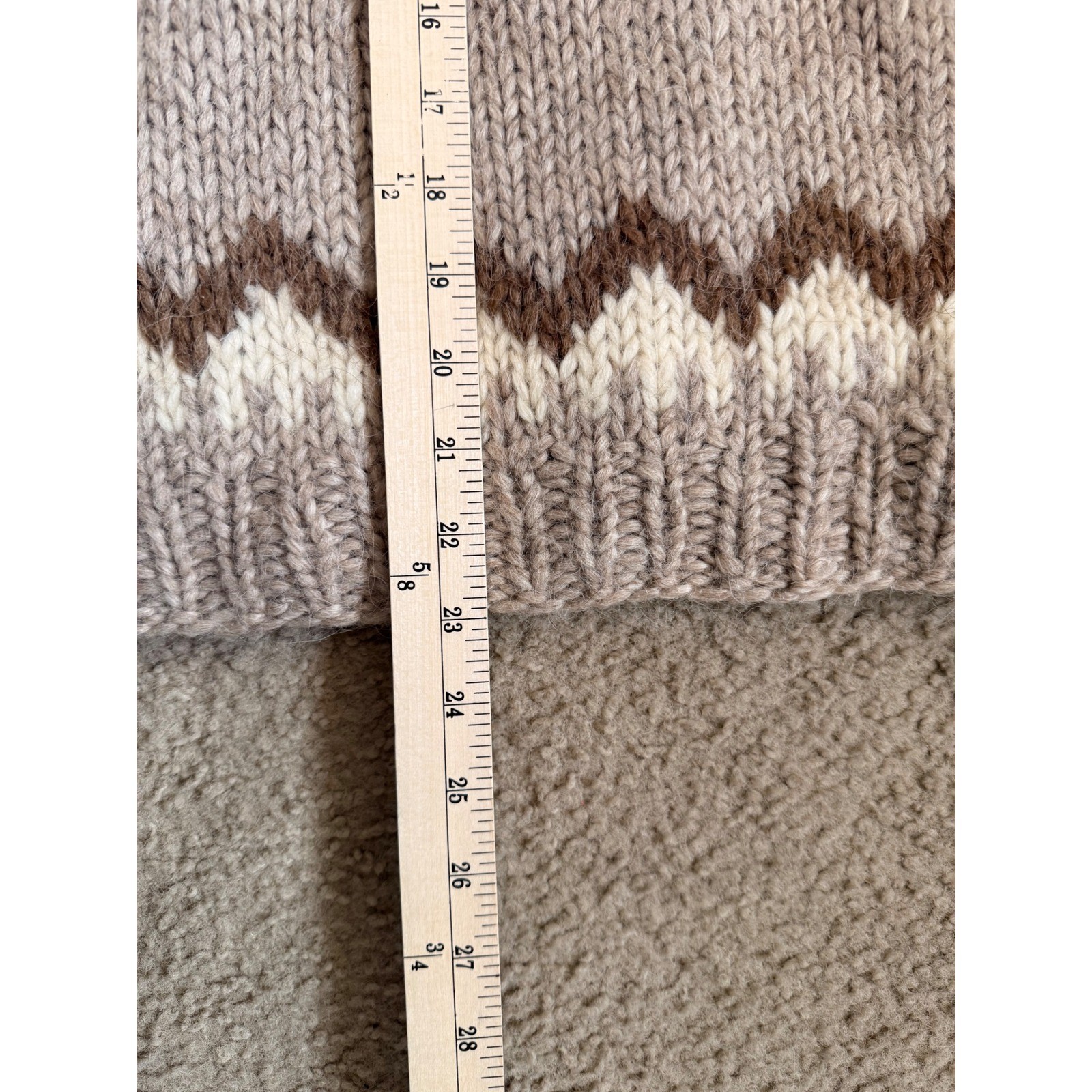 Icelook Vintage Handknit 100% Virgin Wool Icelandic Lopapeysa Sweater Small