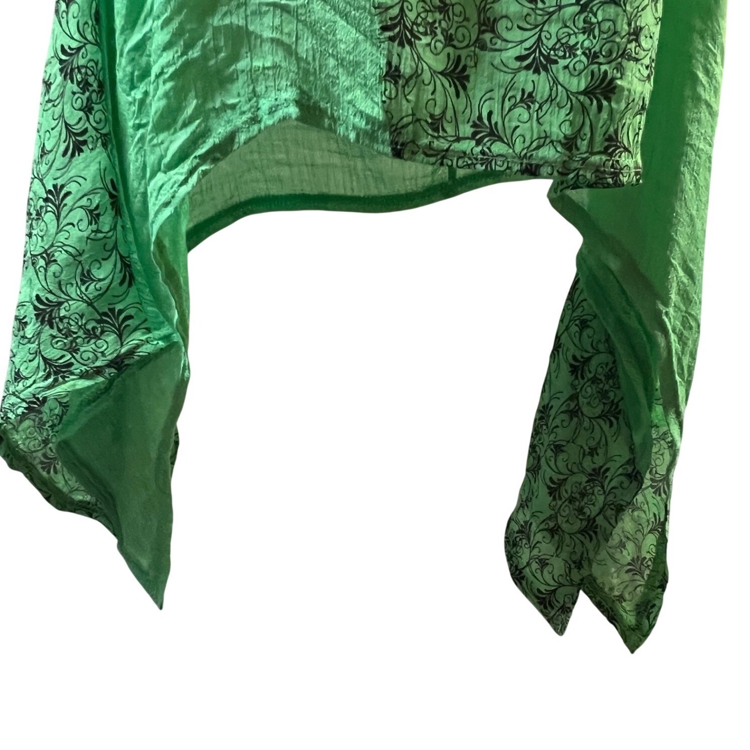 India Boutique Tunic Top Womens One Size Green New Scroll Print Sharkbite Hem